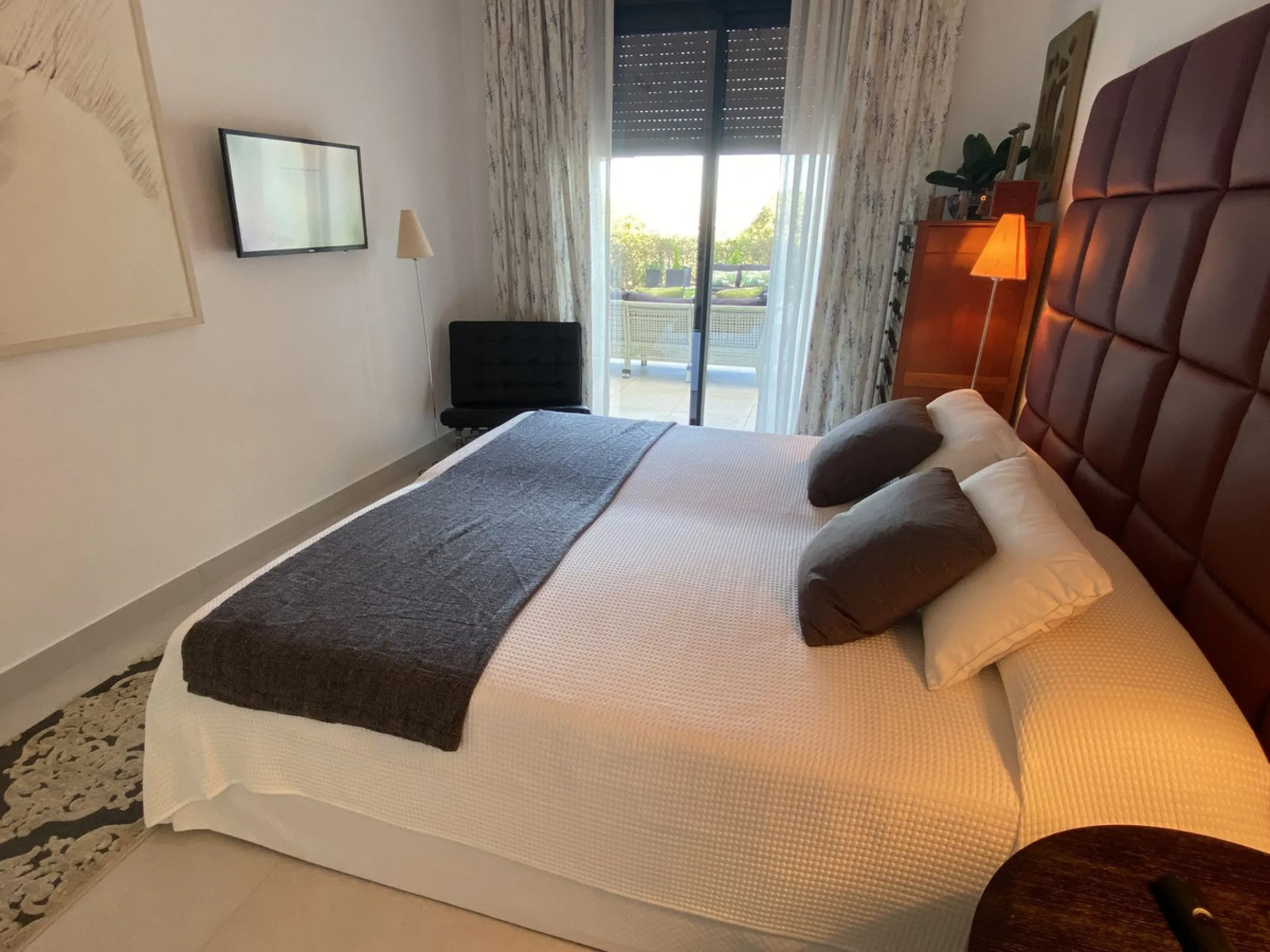 Contemporary Elegance at Finca Cortesin – Luxury Golf-Front Duplex