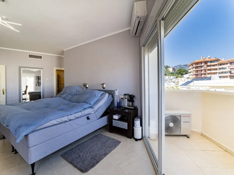 TOWNHOUSE IN ROSAMAR URBANIZATION