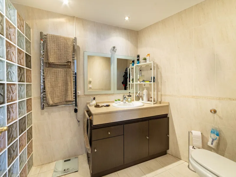TOWNHOUSE IN ROSAMAR URBANIZATION