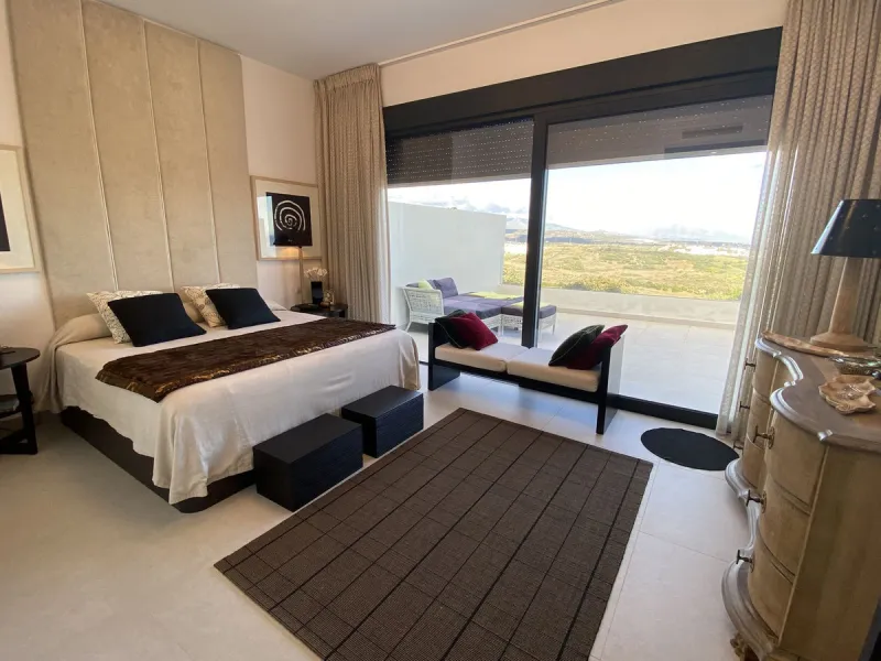 Contemporary Elegance at Finca Cortesin – Luxury Golf-Front Duplex