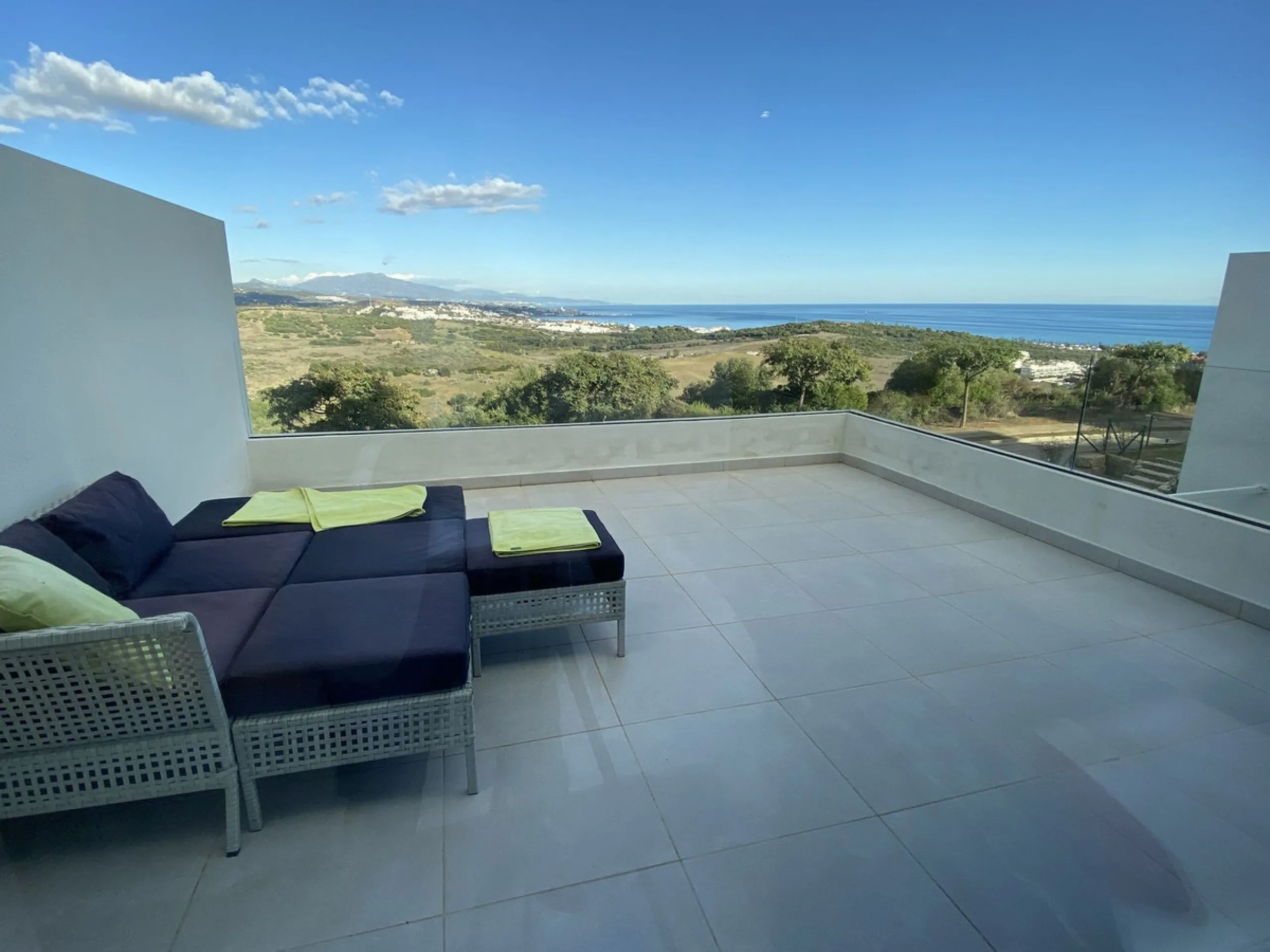 Contemporary Elegance at Finca Cortesin – Luxury Golf-Front Duplex
