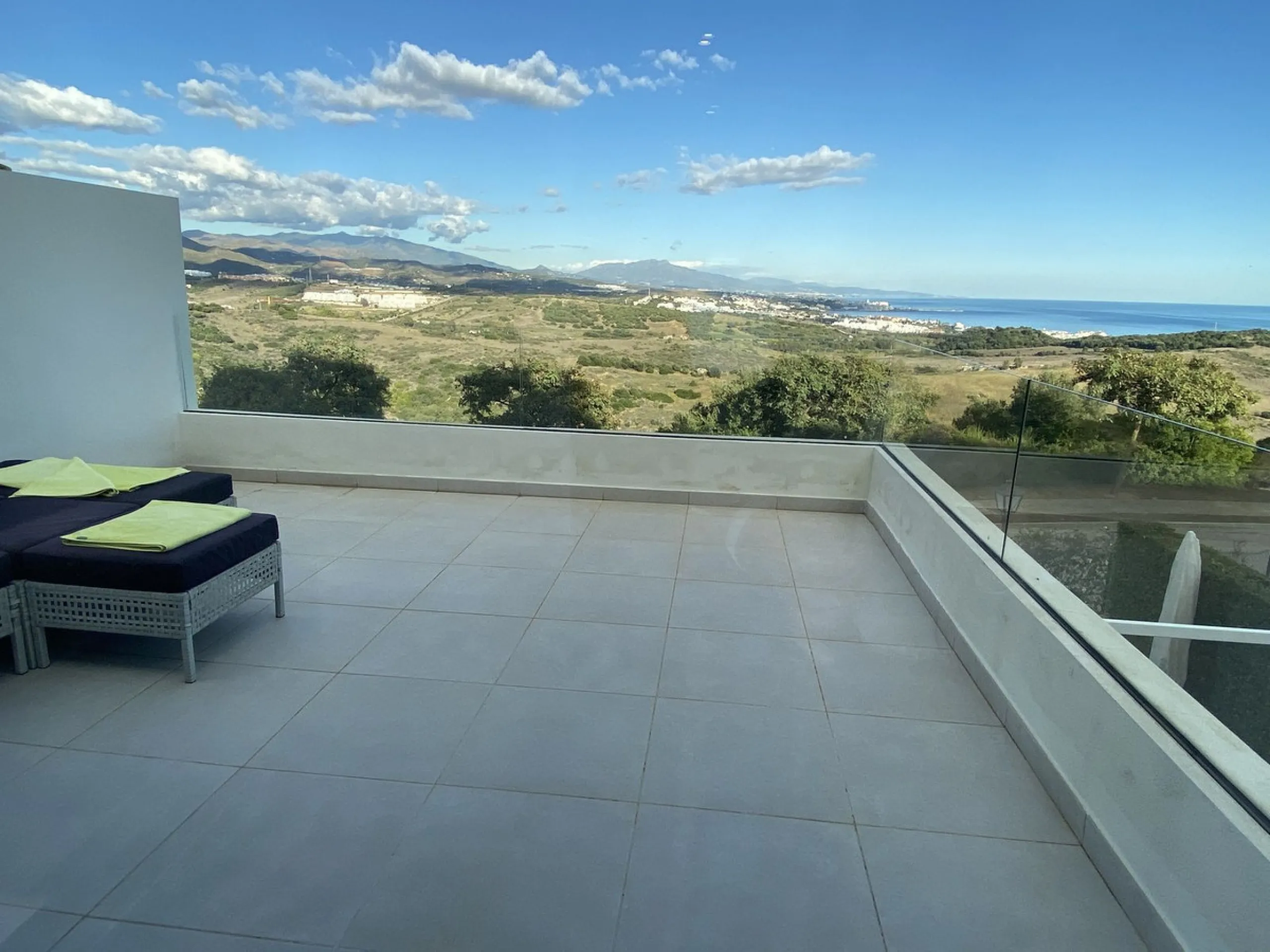 Contemporary Elegance at Finca Cortesin – Luxury Golf-Front Duplex