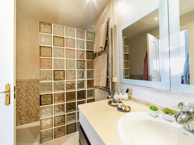TOWNHOUSE IN ROSAMAR URBANIZATION