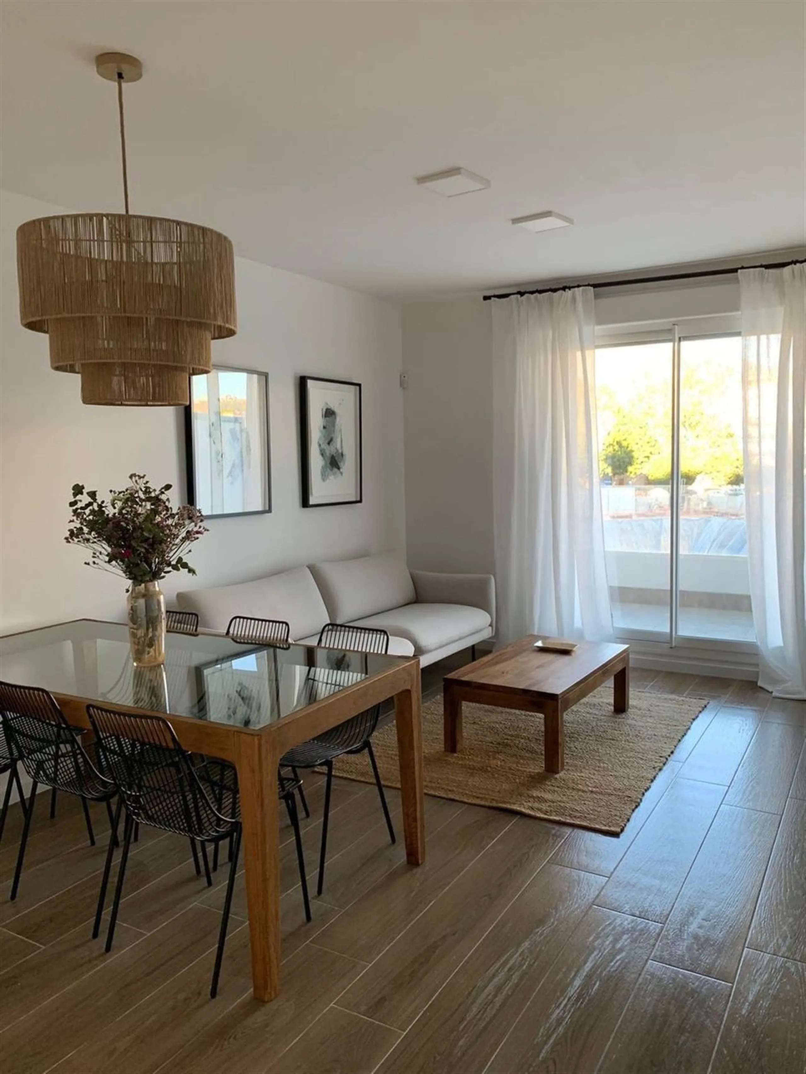 New Modern Apartment in La Campana, Nueva Andalucía, walking distance to everything!