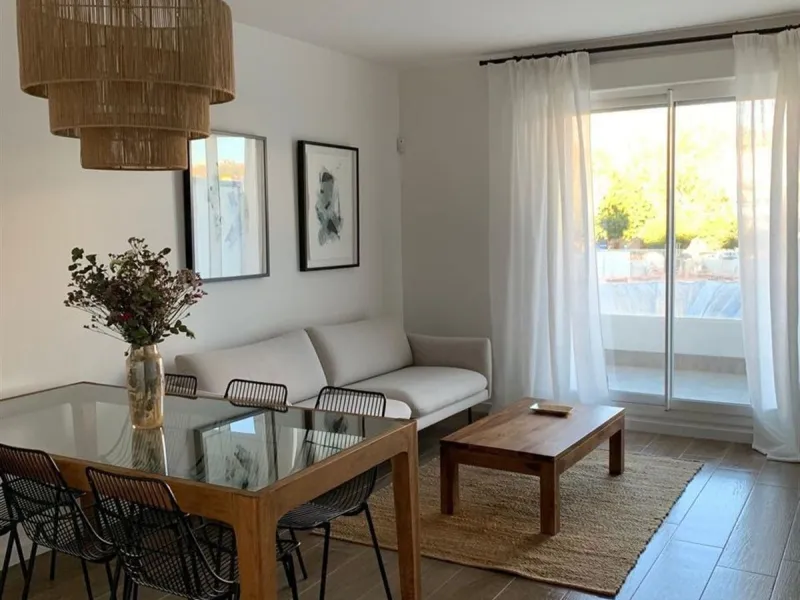 New Modern Apartment in La Campana, Nueva Andalucía, walking distance to everything!