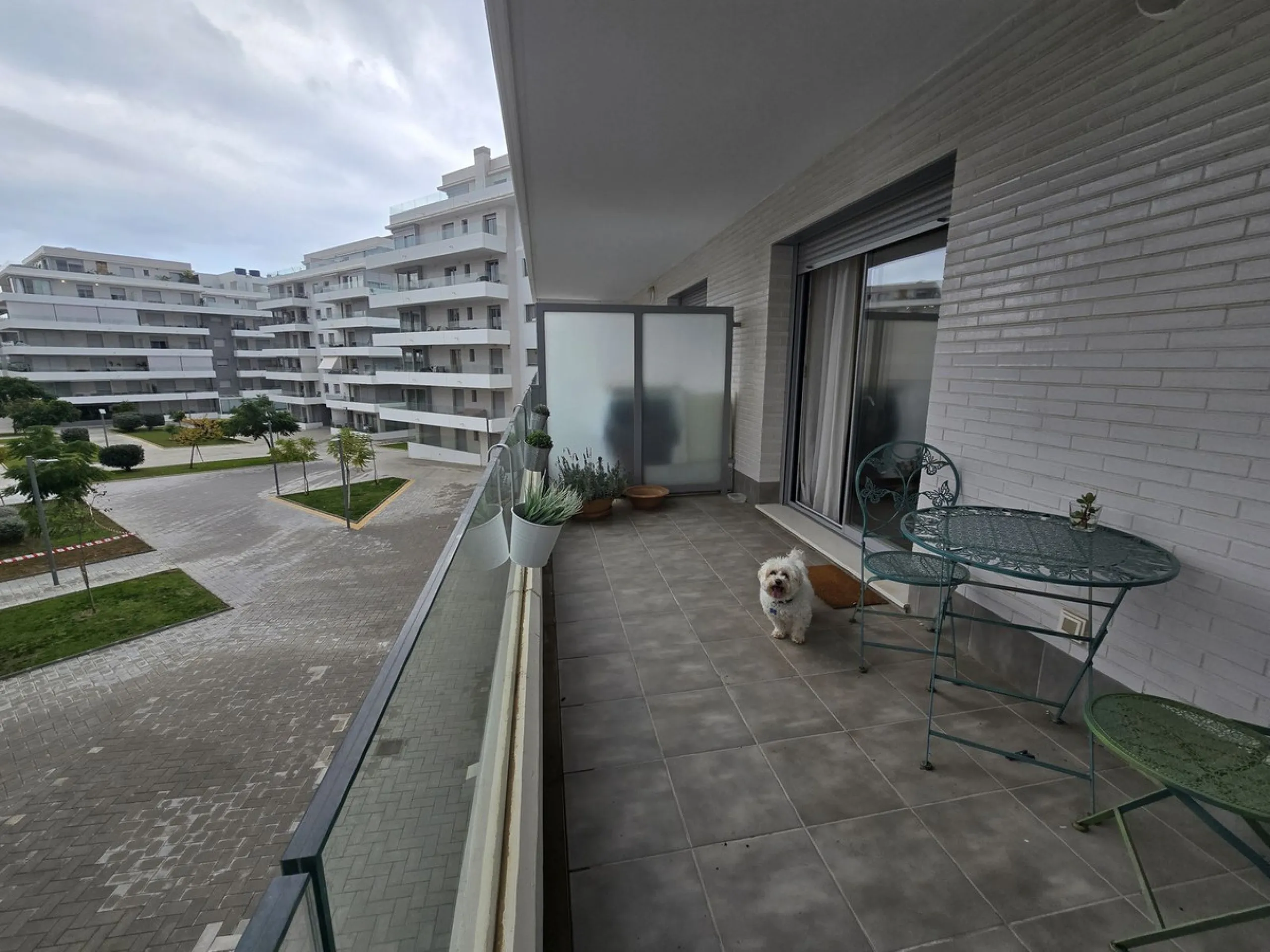 New Modern Apartment in La Campana, Nueva Andalucía, walking distance to everything!