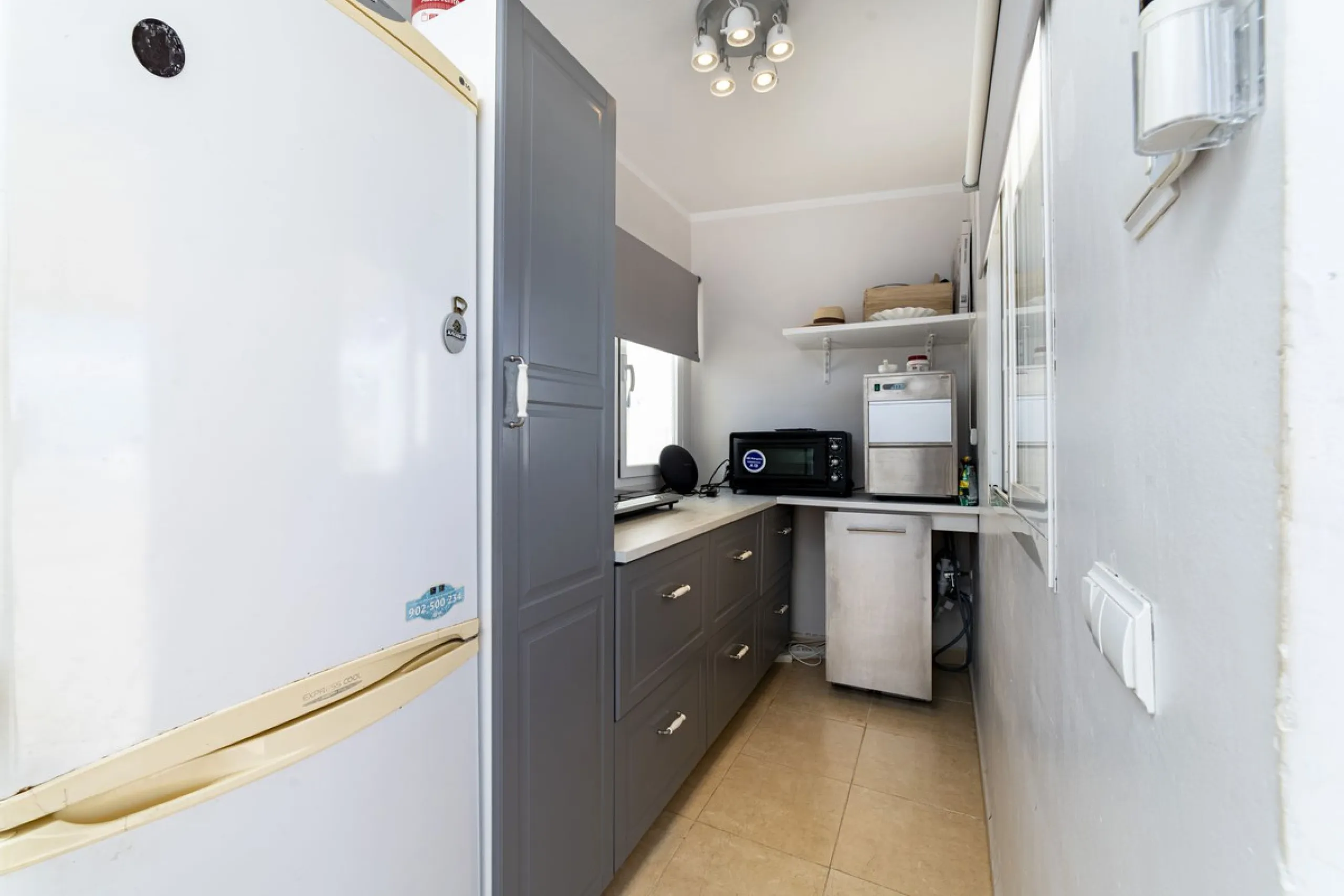 TOWNHOUSE IN ROSAMAR URBANIZATION