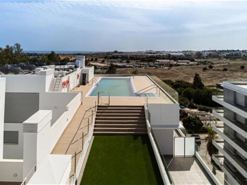New Modern Apartment in La Campana, Nueva Andalucía, walking distance to everything!