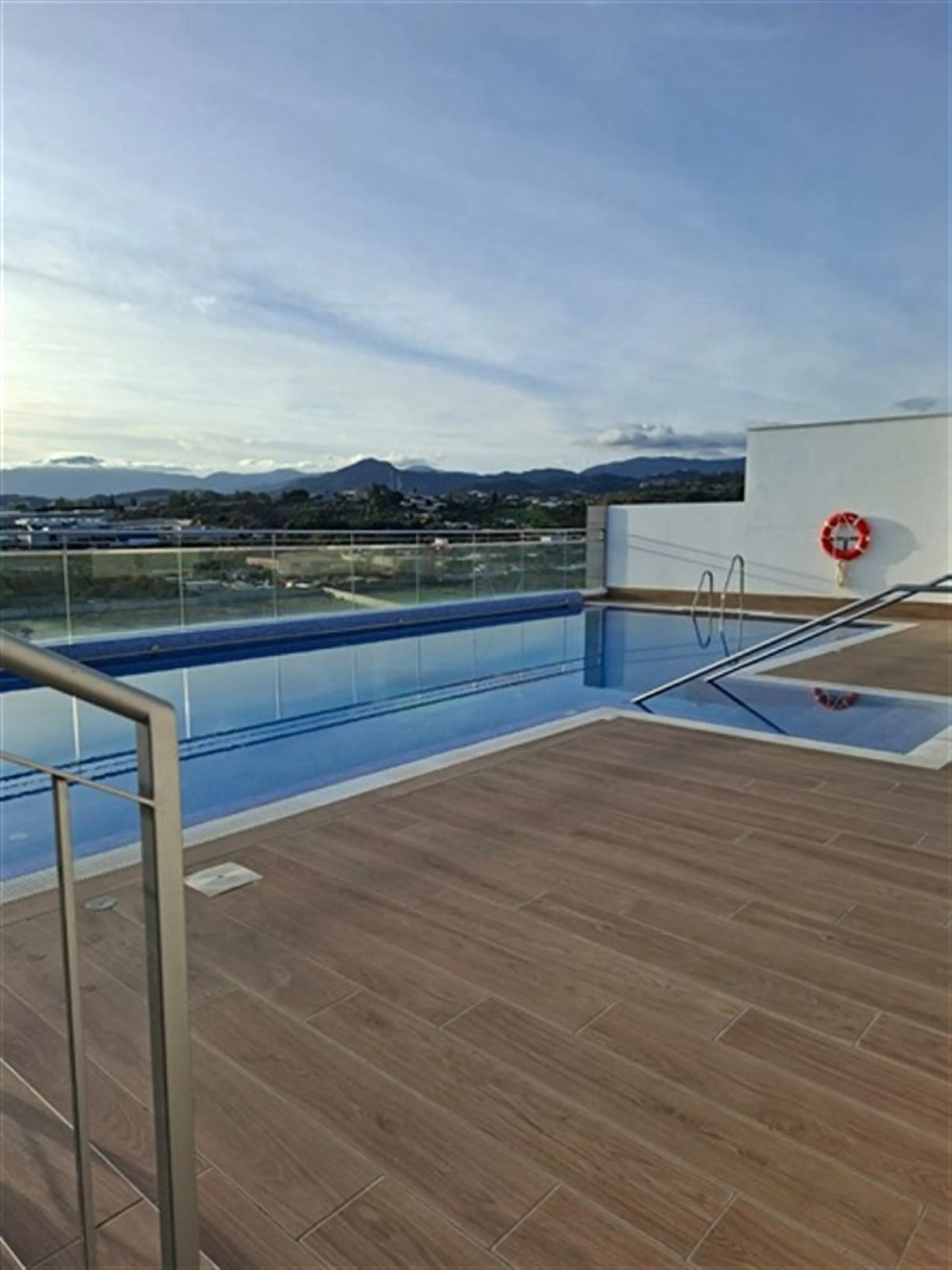 New Modern Apartment in La Campana, Nueva Andalucía, walking distance to everything!
