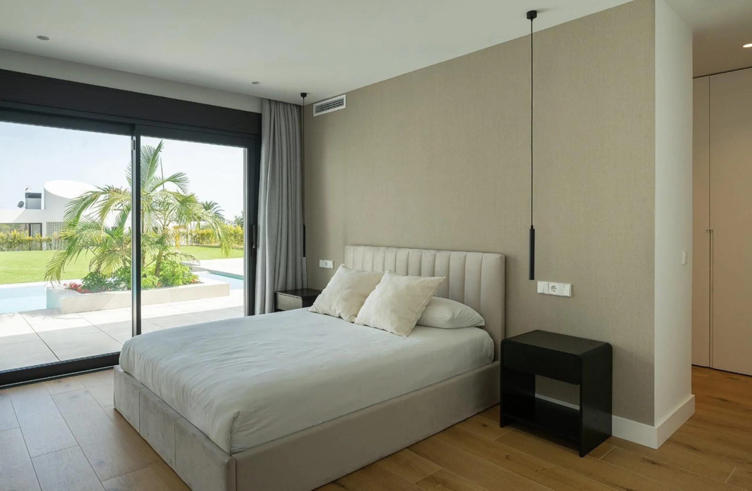 ICONIC 5-BEDROOM LUXURY VILLA IN RANCHO SANTA MÓNICA – BENALMÁDENA