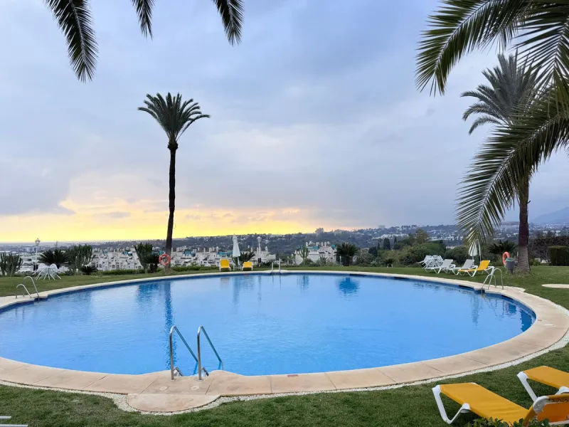 Excellent 1 Bedroom Apartment (With Project to extend up to 2 Bedrooms) – Las Terrazas de las Lomas de Marbella Club, Golden Mile