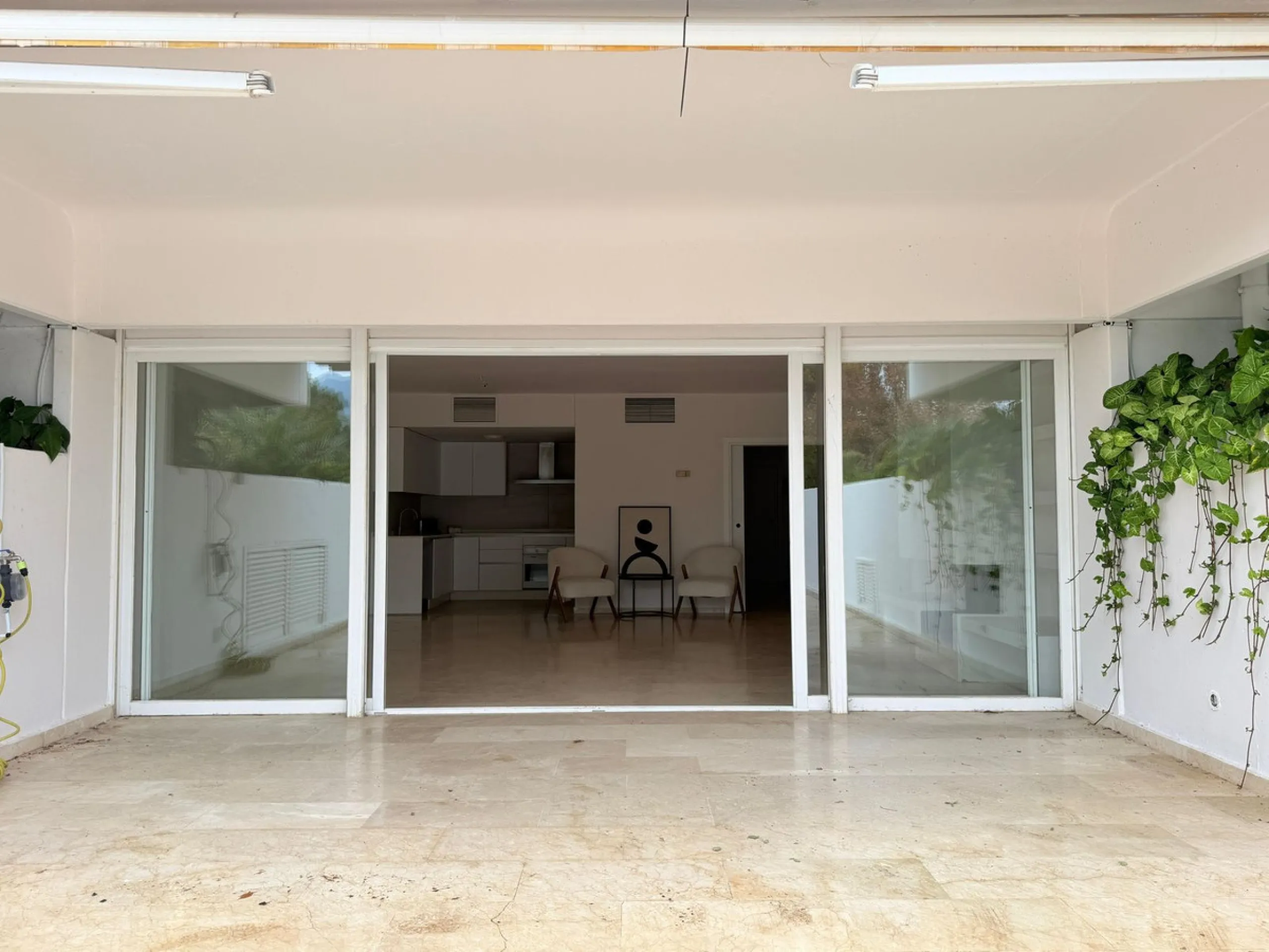 Apartment - Ground Floor Apartment в продаже в Marbella, Málaga. В доме 1 спален и 1 ванных комнат. Площадь дома 110 м²