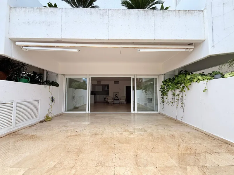 Apartment - Ground Floor Apartment в продаже в Marbella, Málaga. В доме 1 спален и 1 ванных комнат. Площадь дома 110 м²
