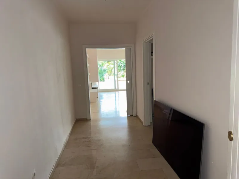 Apartment - Ground Floor Apartment в продаже в Marbella, Málaga. В доме 1 спален и 1 ванных комнат. Площадь дома 110 м²