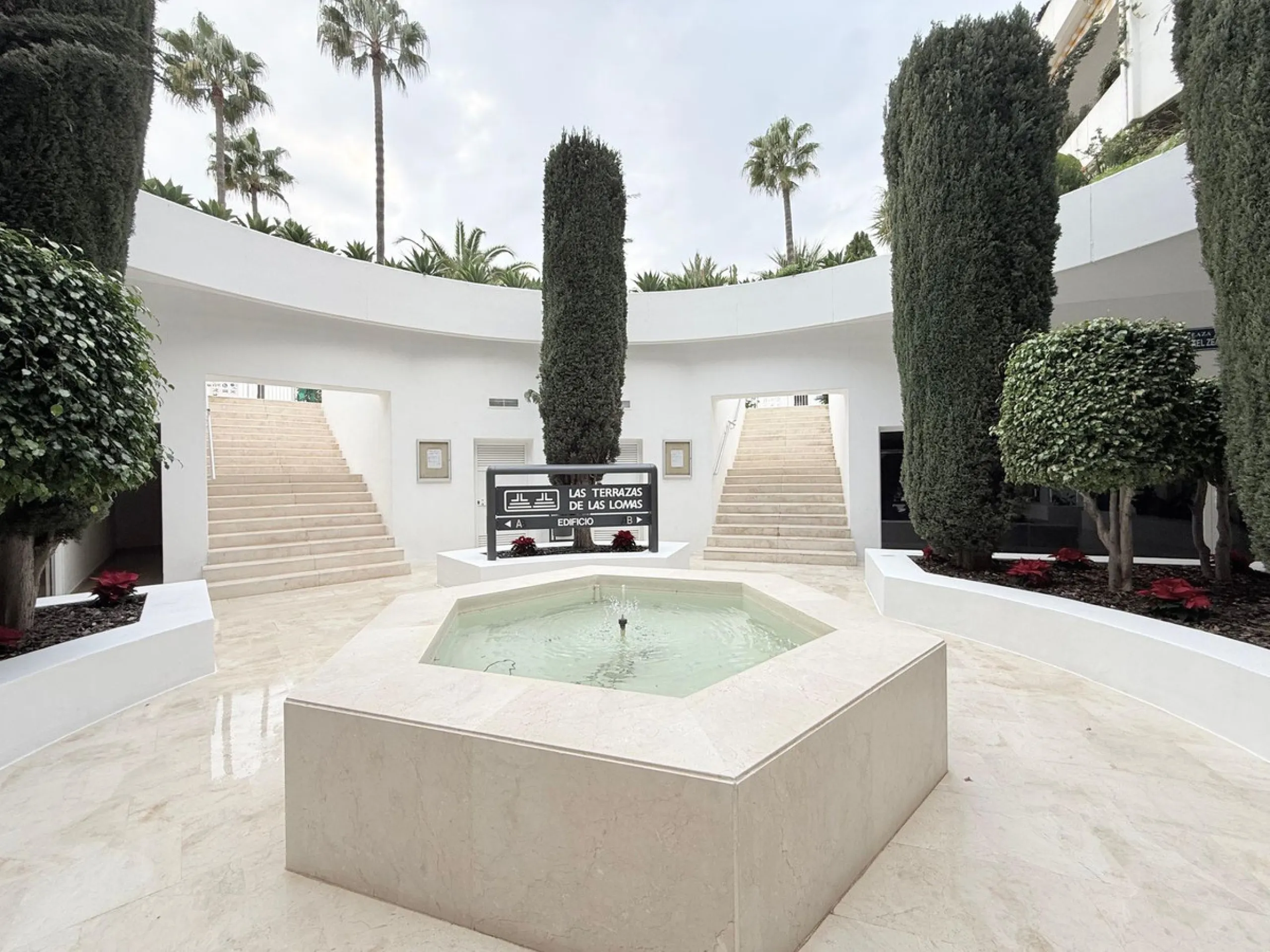 Apartment - Ground Floor Apartment в продаже в Marbella, Málaga. В доме 1 спален и 1 ванных комнат. Площадь дома 110 м²