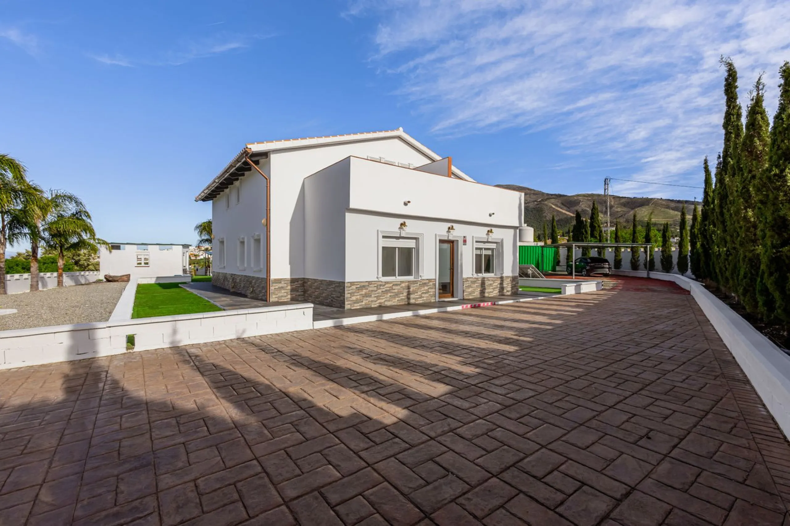 House - Detached Villa в продаже в Alhaurín el Grande, Málaga. В доме 6 спален и 5 ванных комнат. Площадь дома 336 м². Площадь участка 11788 м²