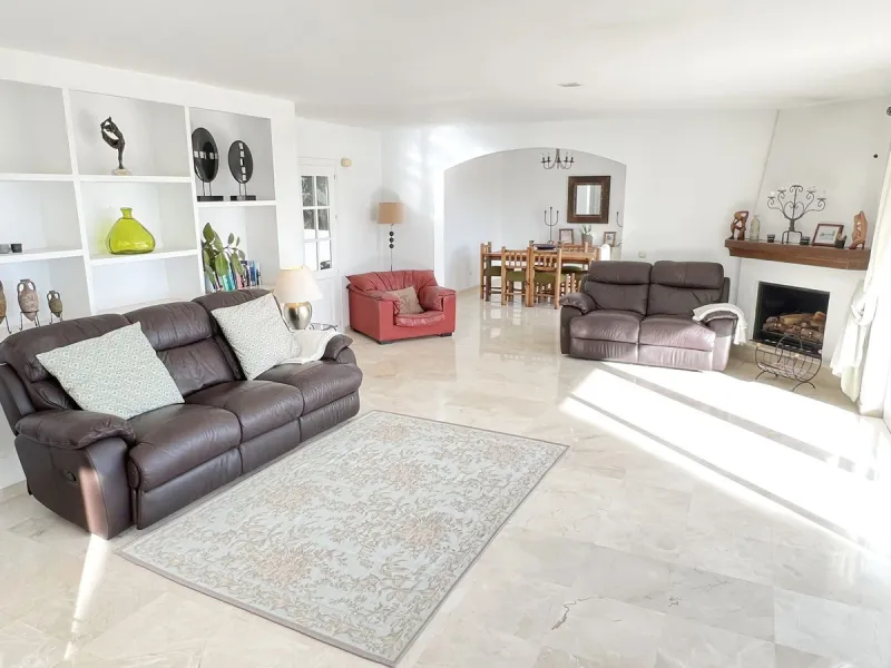 LOVELY ANDALUSIAN VILLA with AMAZING PANORAMIC VIEWS only a few minutes from Mijas Pueblo!!