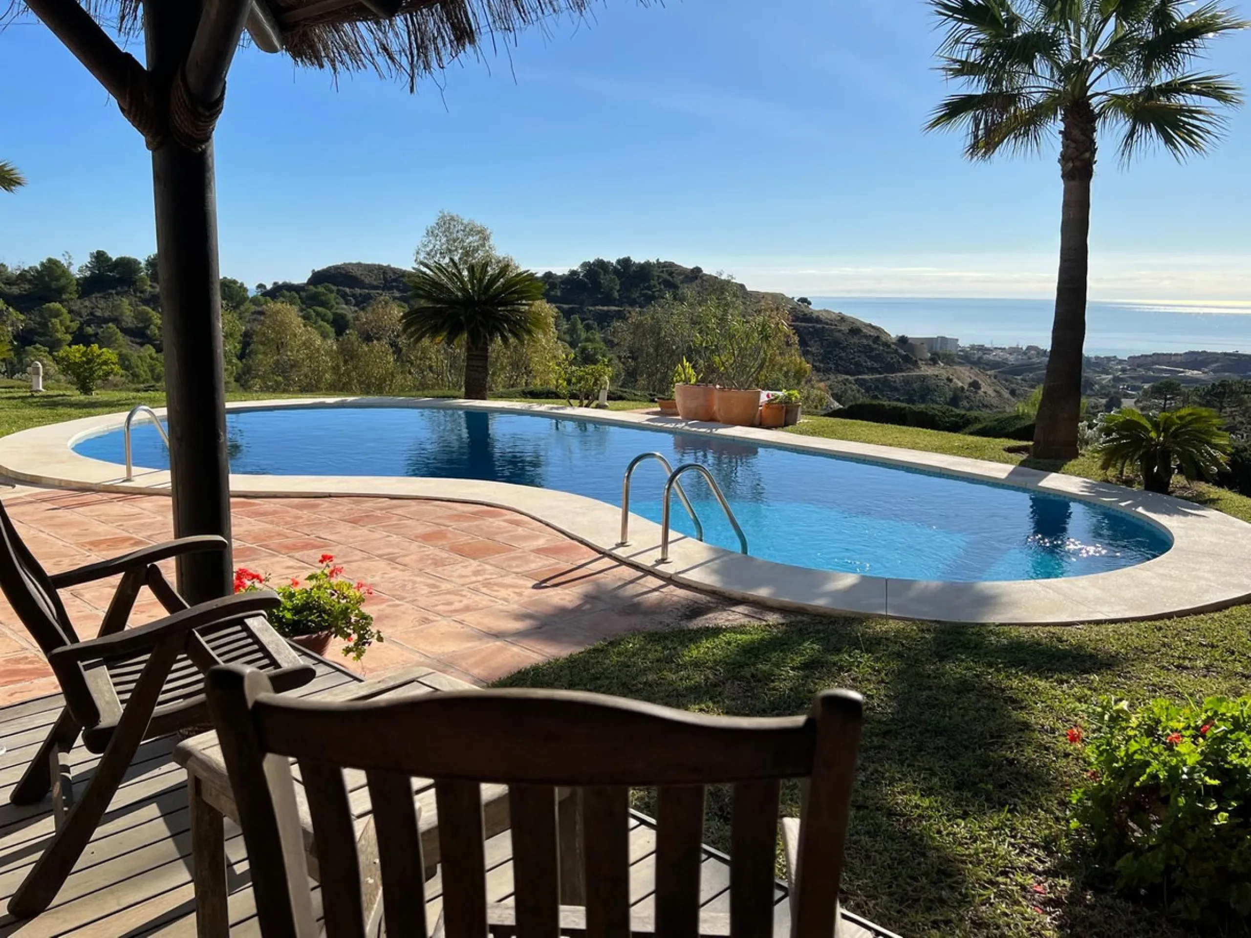 LOVELY ANDALUSIAN VILLA with AMAZING PANORAMIC VIEWS only a few minutes from Mijas Pueblo!!