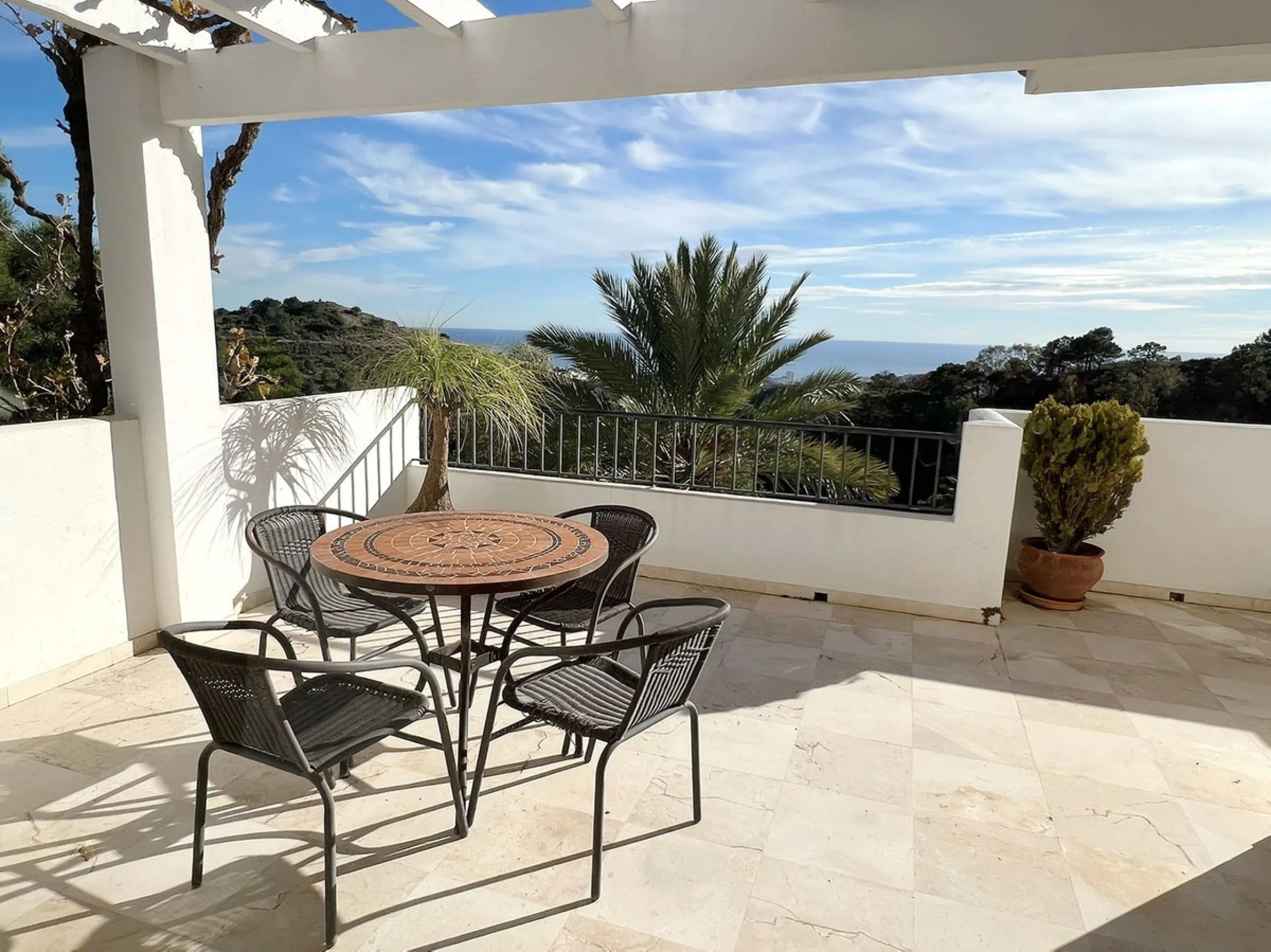 LOVELY ANDALUSIAN VILLA with AMAZING PANORAMIC VIEWS only a few minutes from Mijas Pueblo!!