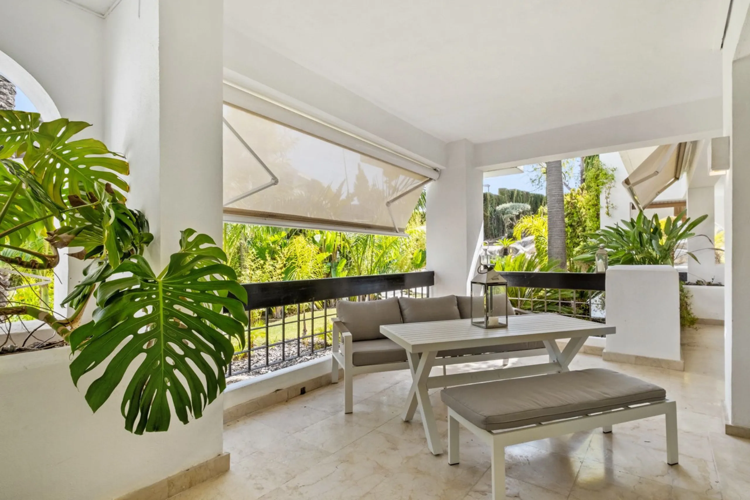 Apartment - Ground Floor Apartment в продаже в Marbella, Málaga. В доме 1 спален и 2 ванных комнат. Площадь дома 245 м²