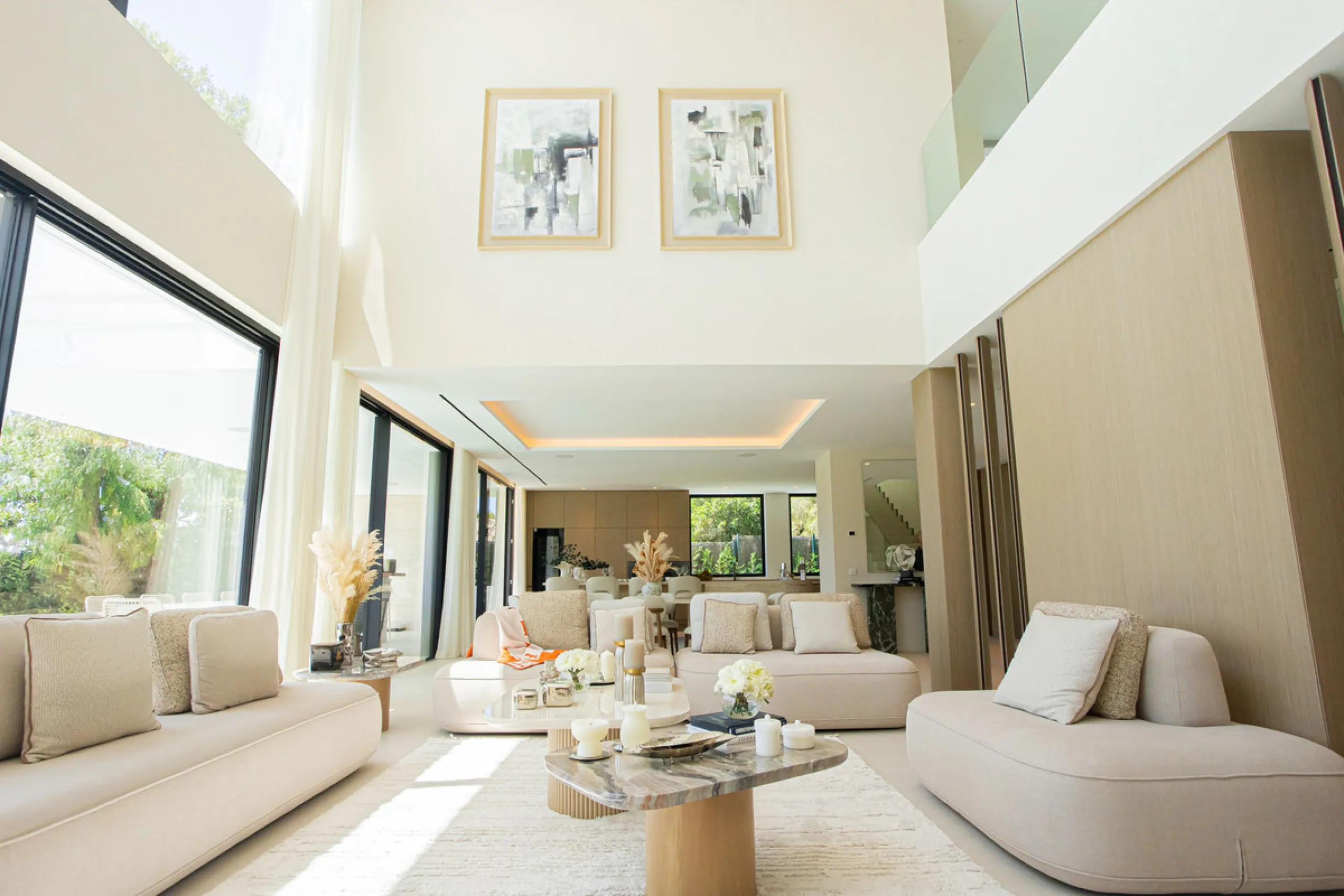 Experience unparalleled luxury in this stunning Los Monteros villa, where every detail has been crafted for sophisticated living. Boasting 6 en-suite bedrooms, a separate maid's apartment, and 8 bathrooms, this residence offers space, comfort, and style a