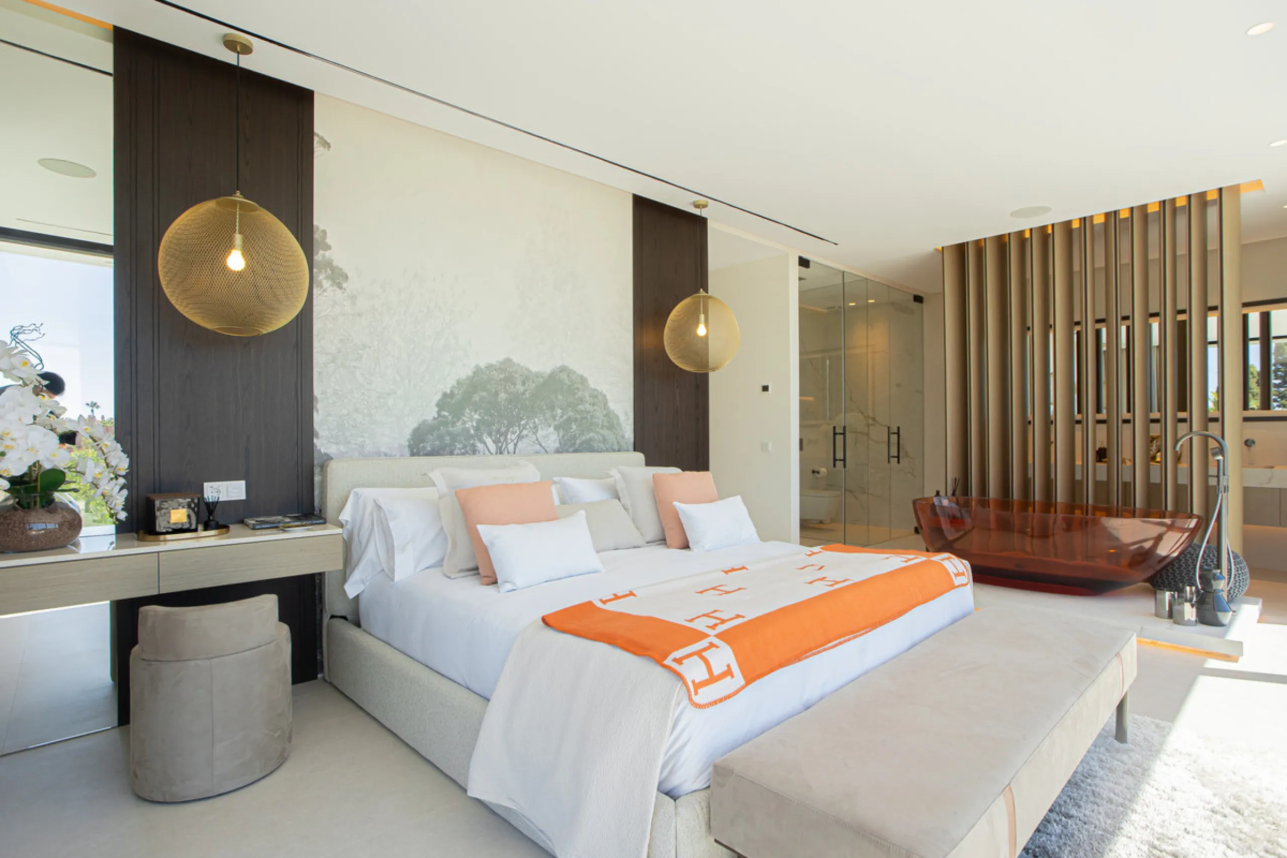 Experience unparalleled luxury in this stunning Los Monteros villa, where every detail has been crafted for sophisticated living. Boasting 6 en-suite bedrooms, a separate maid's apartment, and 8 bathrooms, this residence offers space, comfort, and style a