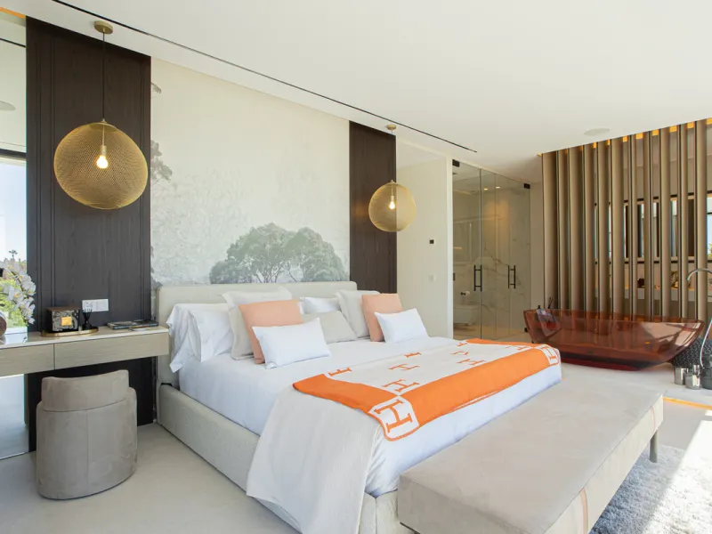 Experience unparalleled luxury in this stunning Los Monteros villa, where every detail has been crafted for sophisticated living. Boasting 6 en-suite bedrooms, a separate maid's apartment, and 8 bathrooms, this residence offers space, comfort, and style a