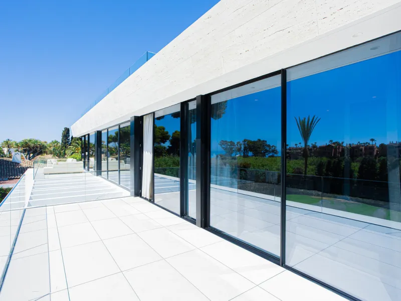 Experience unparalleled luxury in this stunning Los Monteros villa, where every detail has been crafted for sophisticated living. Boasting 6 en-suite bedrooms, a separate maid's apartment, and 8 bathrooms, this residence offers space, comfort, and style a