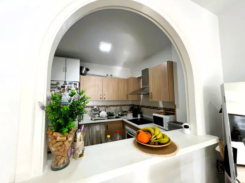 Apartment - Middle Floor Apartment в продаже в Fuengirola, Málaga. В доме 1 спален и 1 ванных комнат. Площадь дома 75 м²