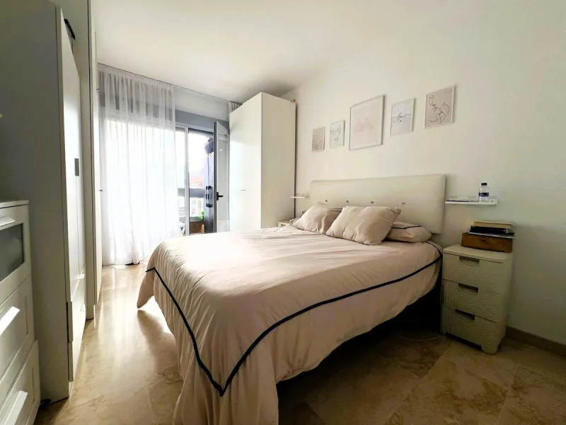 Apartment - Middle Floor Apartment в продаже в Fuengirola, Málaga. В доме 1 спален и 1 ванных комнат. Площадь дома 75 м²