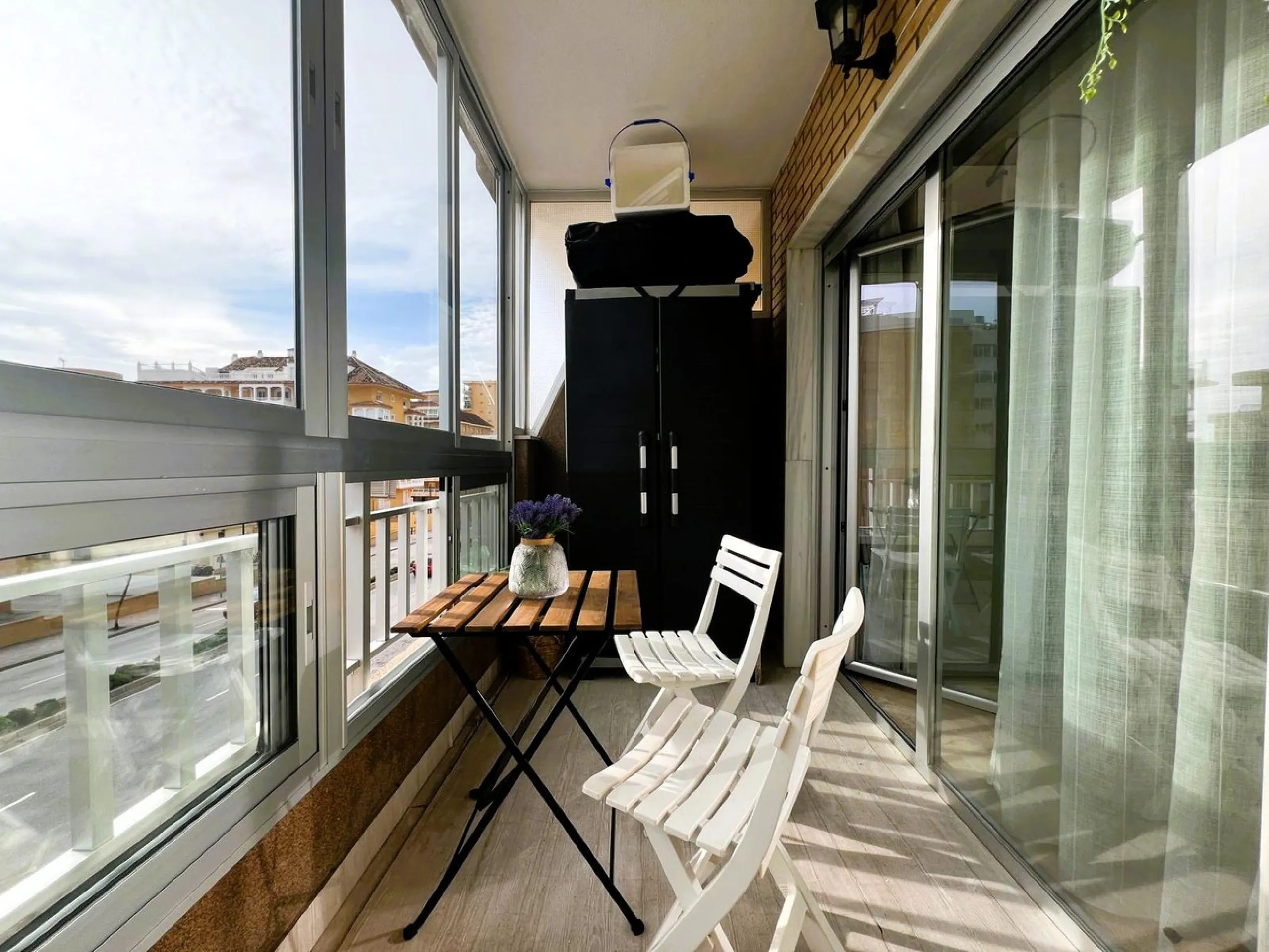 Apartment - Middle Floor Apartment в продаже в Fuengirola, Málaga. В доме 1 спален и 1 ванных комнат. Площадь дома 75 м²