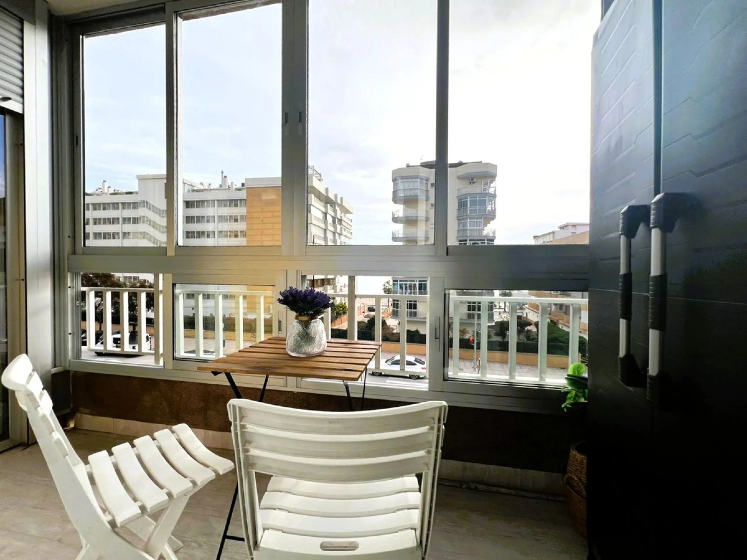 Apartment - Middle Floor Apartment в продаже в Fuengirola, Málaga. В доме 1 спален и 1 ванных комнат. Площадь дома 75 м²