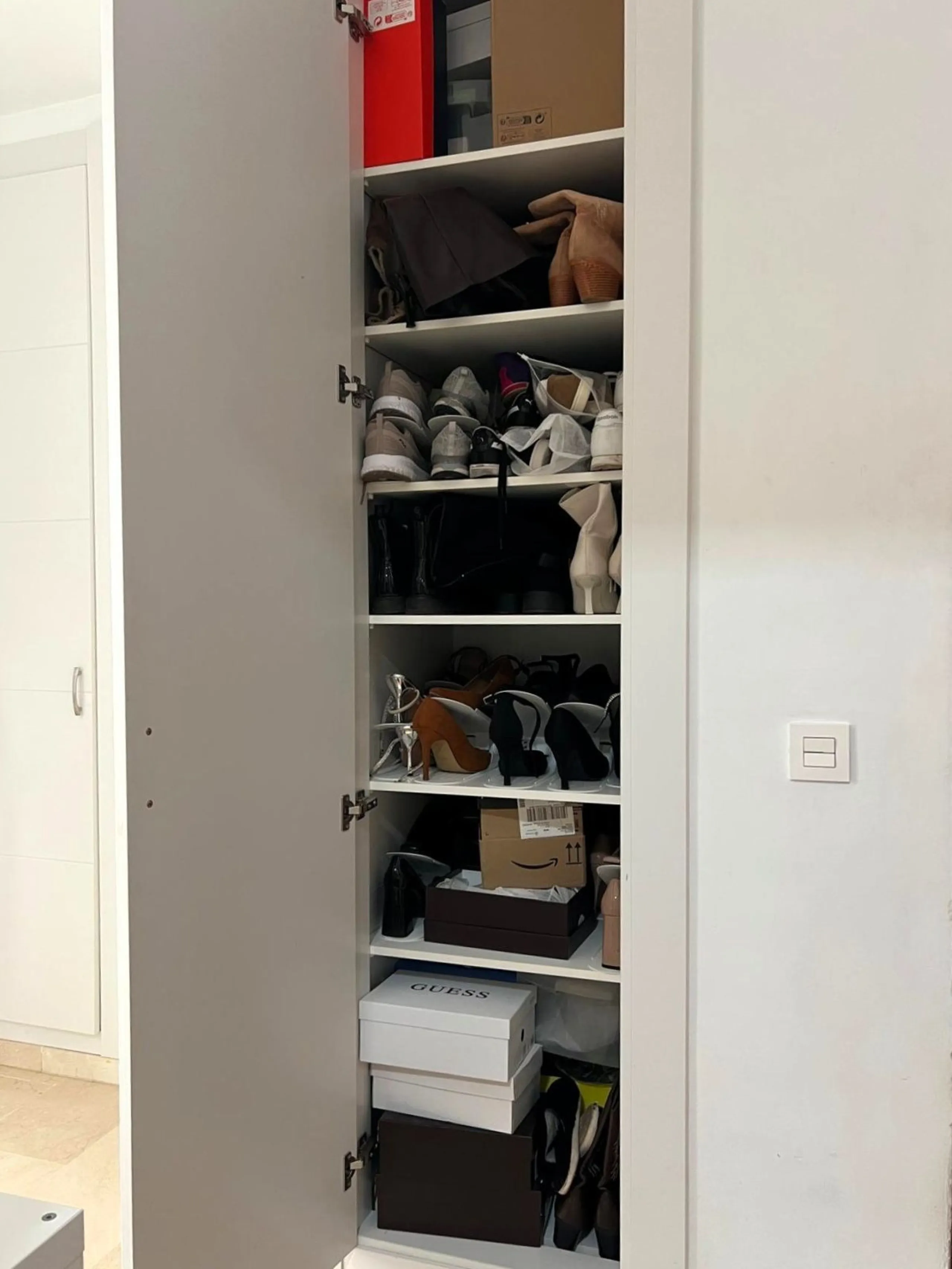 Apartment - Middle Floor Apartment в продаже в Fuengirola, Málaga. В доме 1 спален и 1 ванных комнат. Площадь дома 75 м²