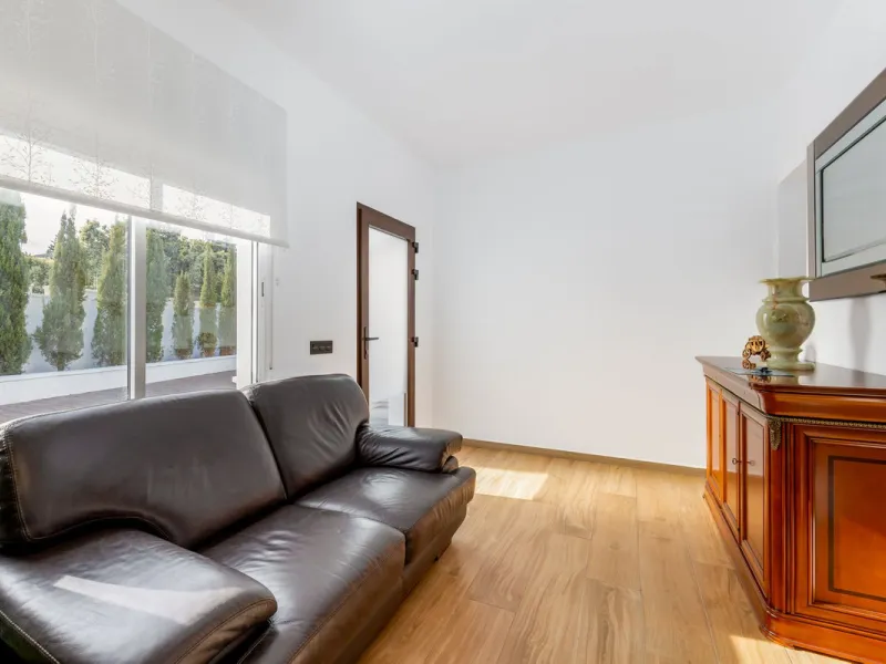 House - Detached Villa в продаже в Alhaurín el Grande, Málaga. В доме 6 спален и 5 ванных комнат. Площадь дома 336 м². Площадь участка 11788 м²