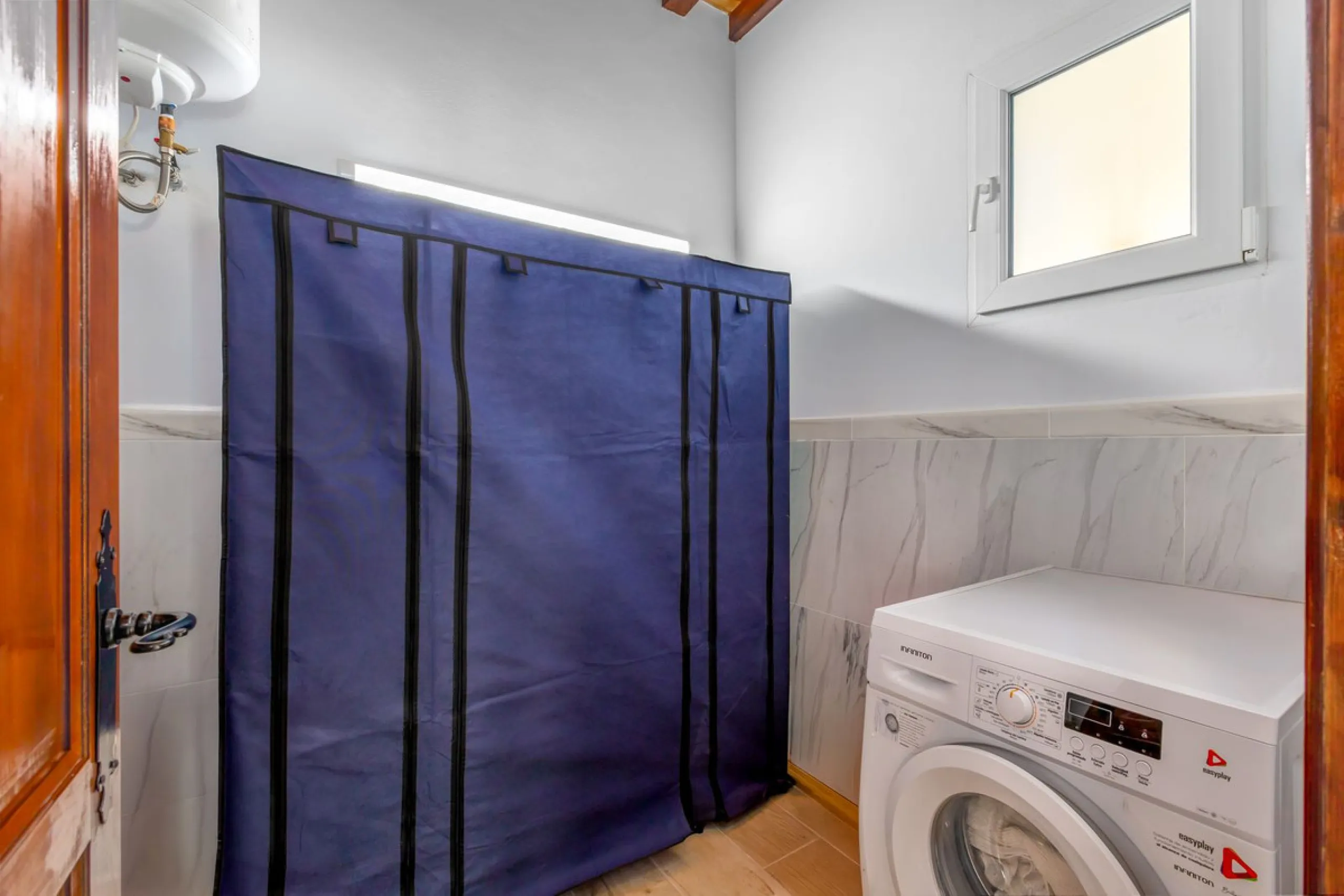 House - Detached Villa в продаже в Alhaurín el Grande, Málaga. В доме 6 спален и 5 ванных комнат. Площадь дома 336 м². Площадь участка 11788 м²