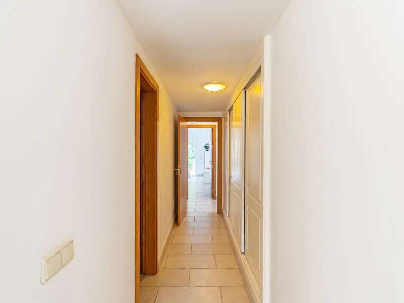 Apartment - Middle Floor Apartment в продаже в Benahavís, Málaga. В доме 2 спален и 2 ванных комнат. Площадь дома 116 м². Площадь участка 15 м²