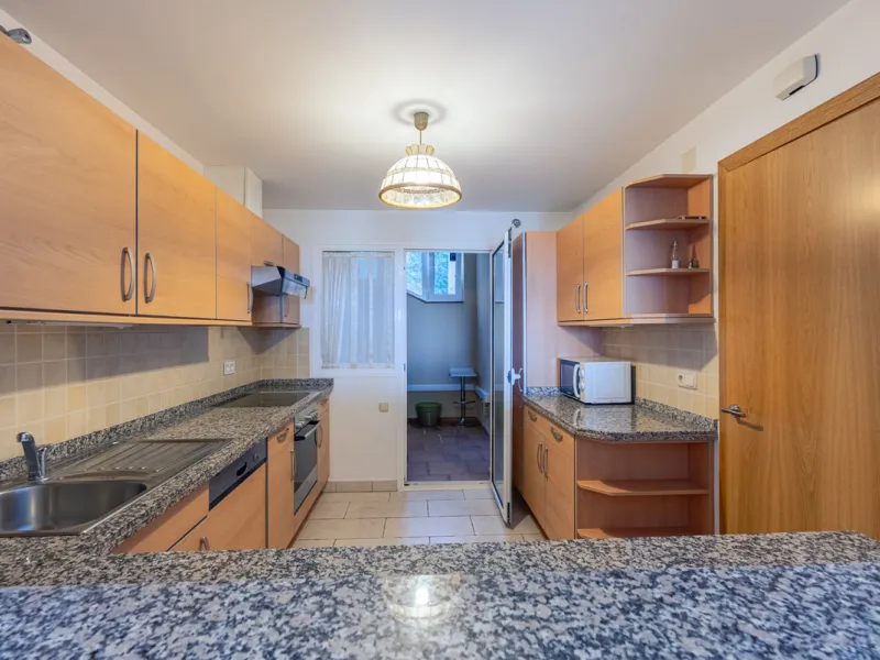 Apartment - Middle Floor Apartment в продаже в Benahavís, Málaga. В доме 2 спален и 2 ванных комнат. Площадь дома 116 м². Площадь участка 15 м²