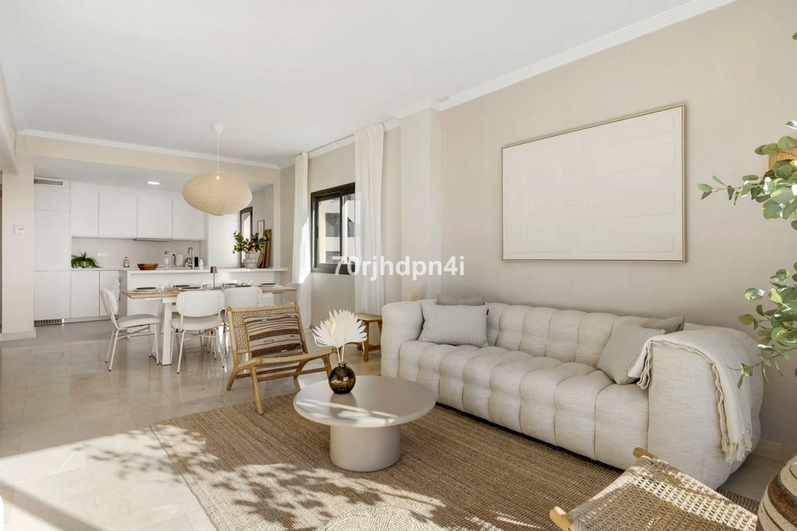 Located in the green and peaceful surroundings of La Resina Golf, this fully renovated penthouse offers a refined combination of space, comfort and open sea views. A property designed for those who want more — more light, more privacy and a higher standar