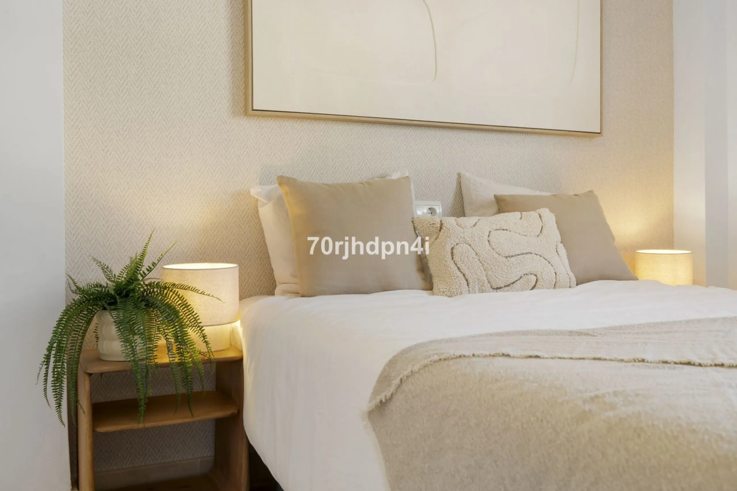 Located in the green and peaceful surroundings of La Resina Golf, this fully renovated penthouse offers a refined combination of space, comfort and open sea views. A property designed for those who want more — more light, more privacy and a higher standar