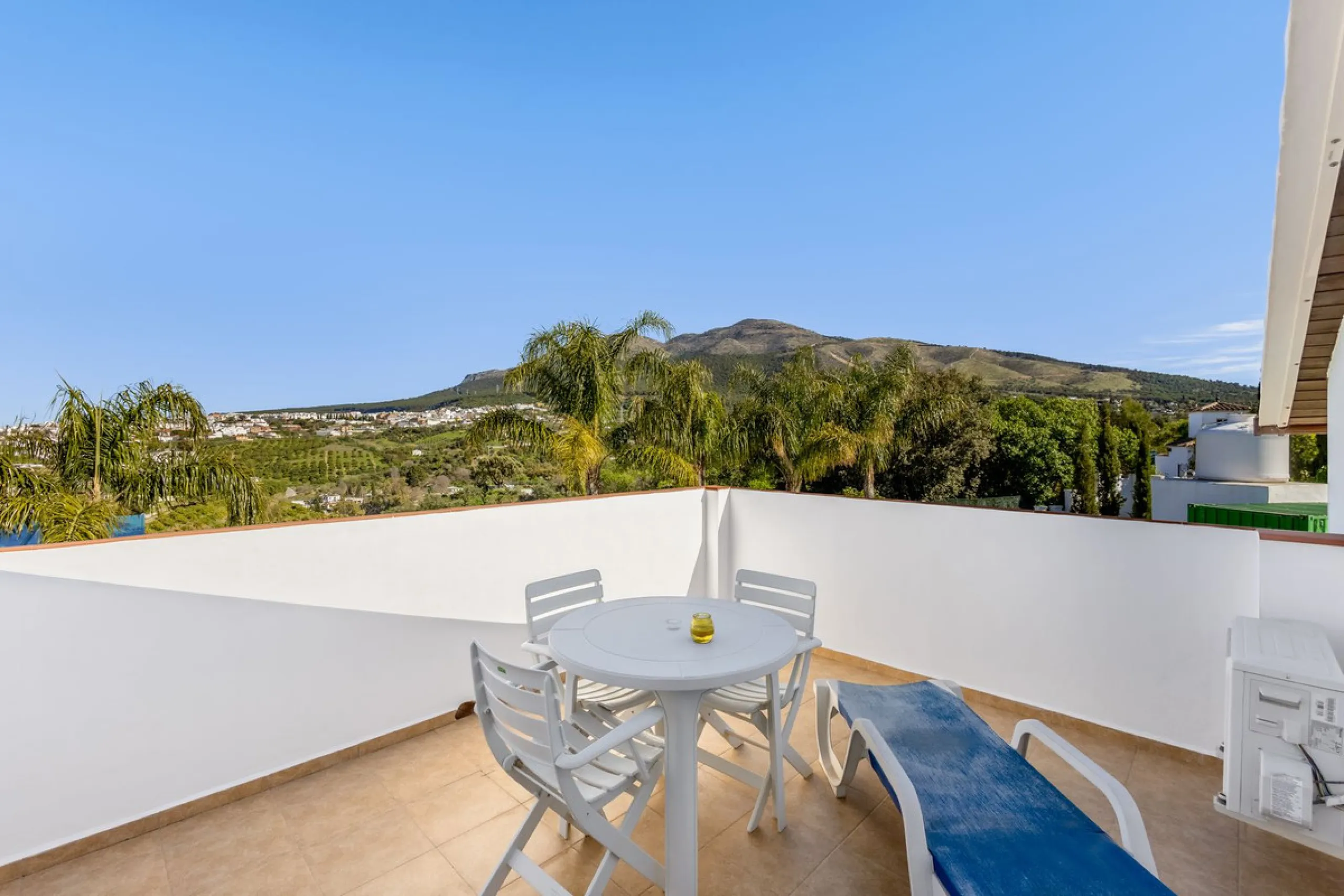 House - Detached Villa в продаже в Alhaurín el Grande, Málaga. В доме 6 спален и 5 ванных комнат. Площадь дома 336 м². Площадь участка 11788 м²