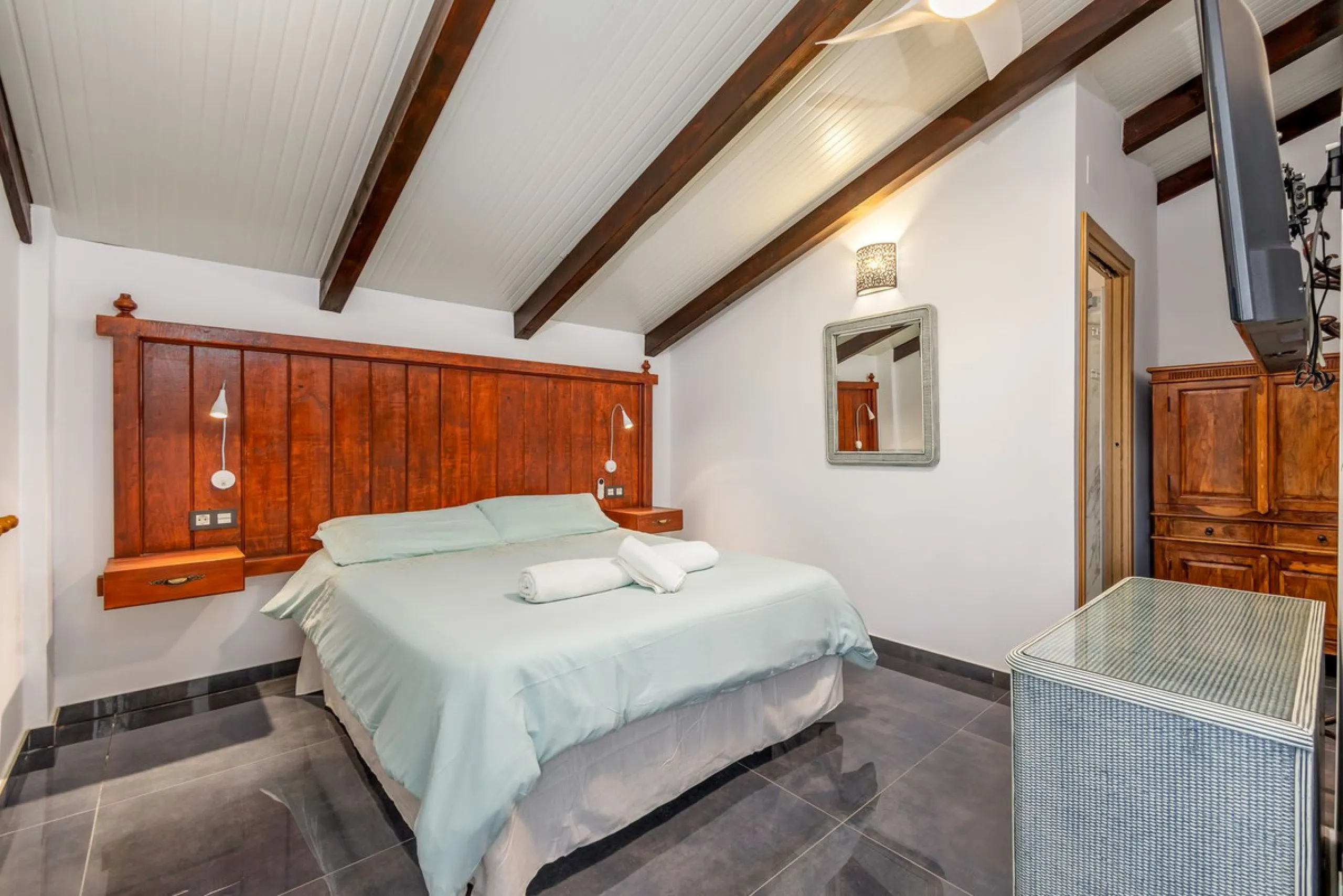 House - Detached Villa в продаже в Alhaurín el Grande, Málaga. В доме 6 спален и 5 ванных комнат. Площадь дома 336 м². Площадь участка 11788 м²