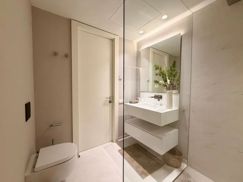 Luxury 2-Bedroom Apartment  with Amazing Sea Views