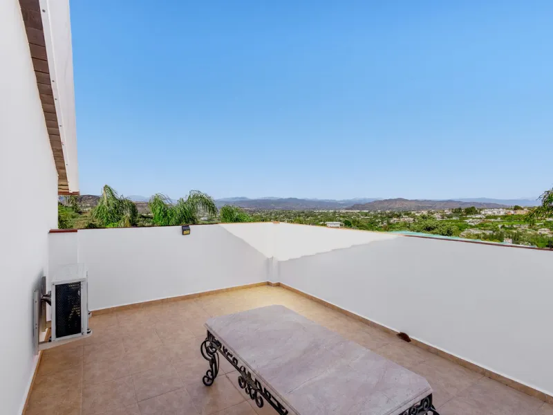 House - Detached Villa в продаже в Alhaurín el Grande, Málaga. В доме 6 спален и 5 ванных комнат. Площадь дома 336 м². Площадь участка 11788 м²