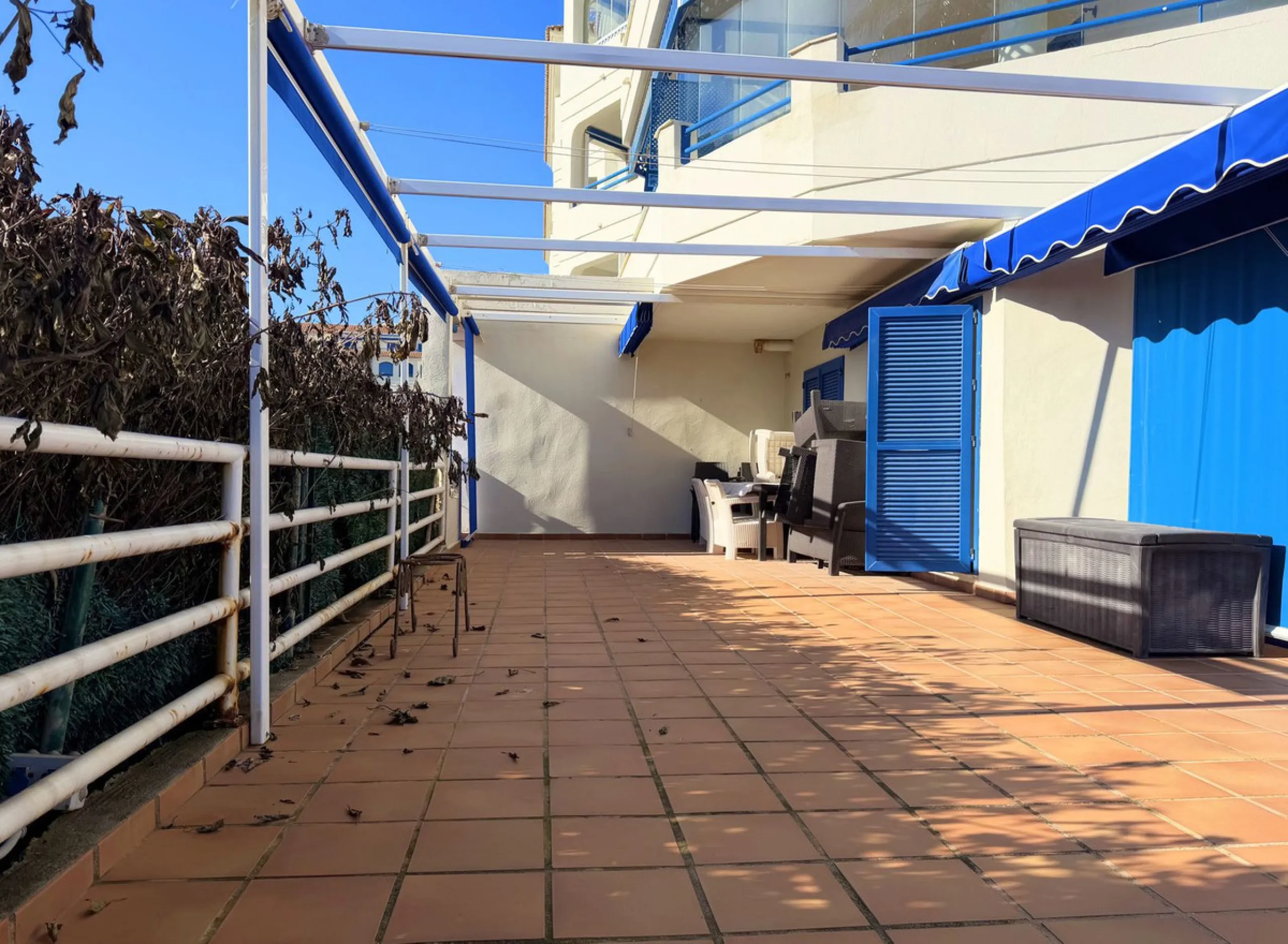 Apartment - Ground Floor Apartment в продаже в Manilva, Málaga. В доме 3 спален и 2 ванных комнат. Площадь дома 115 м². Площадь участка 170 м²