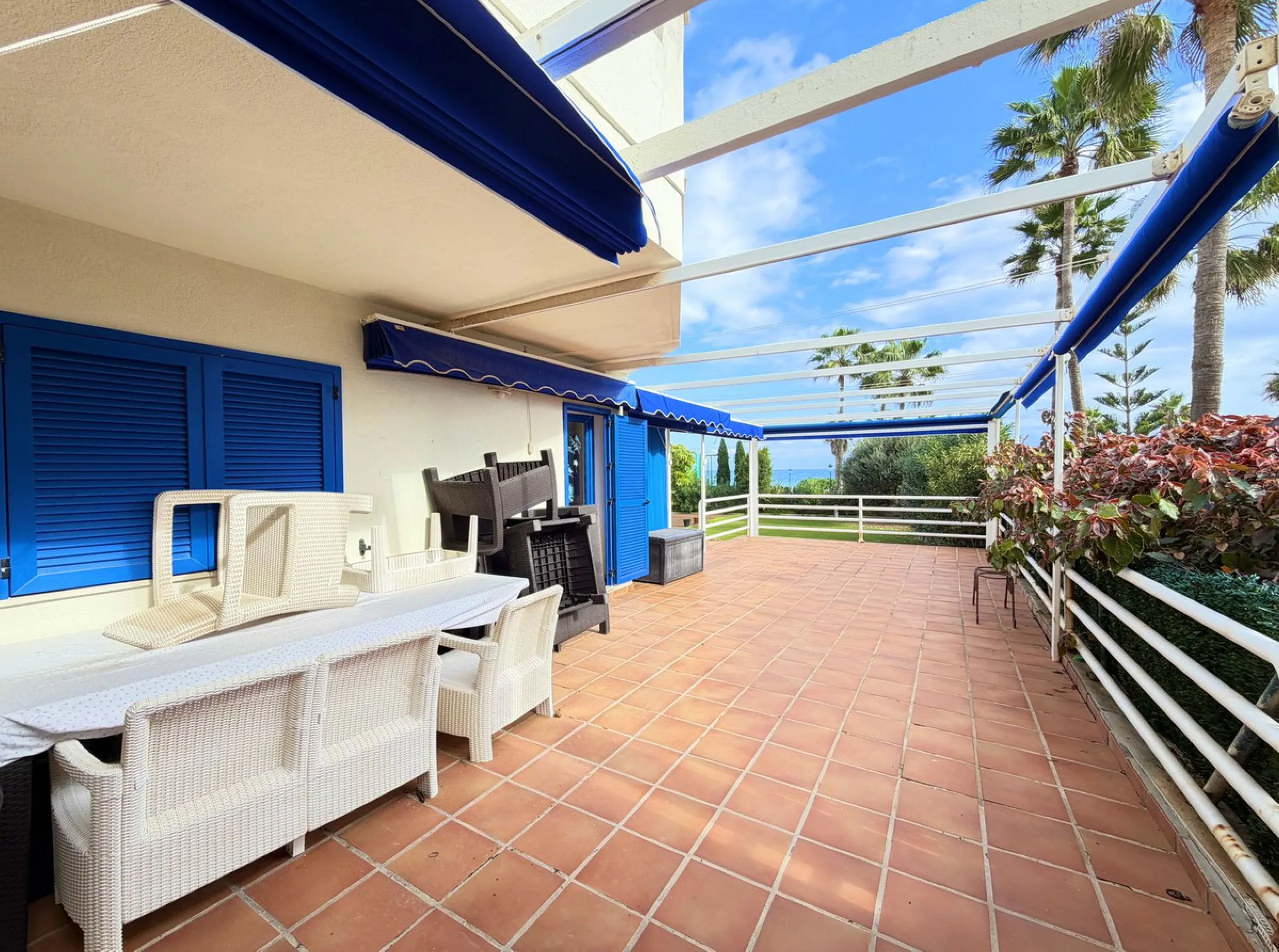 Apartment - Ground Floor Apartment в продаже в Manilva, Málaga. В доме 3 спален и 2 ванных комнат. Площадь дома 115 м². Площадь участка 170 м²