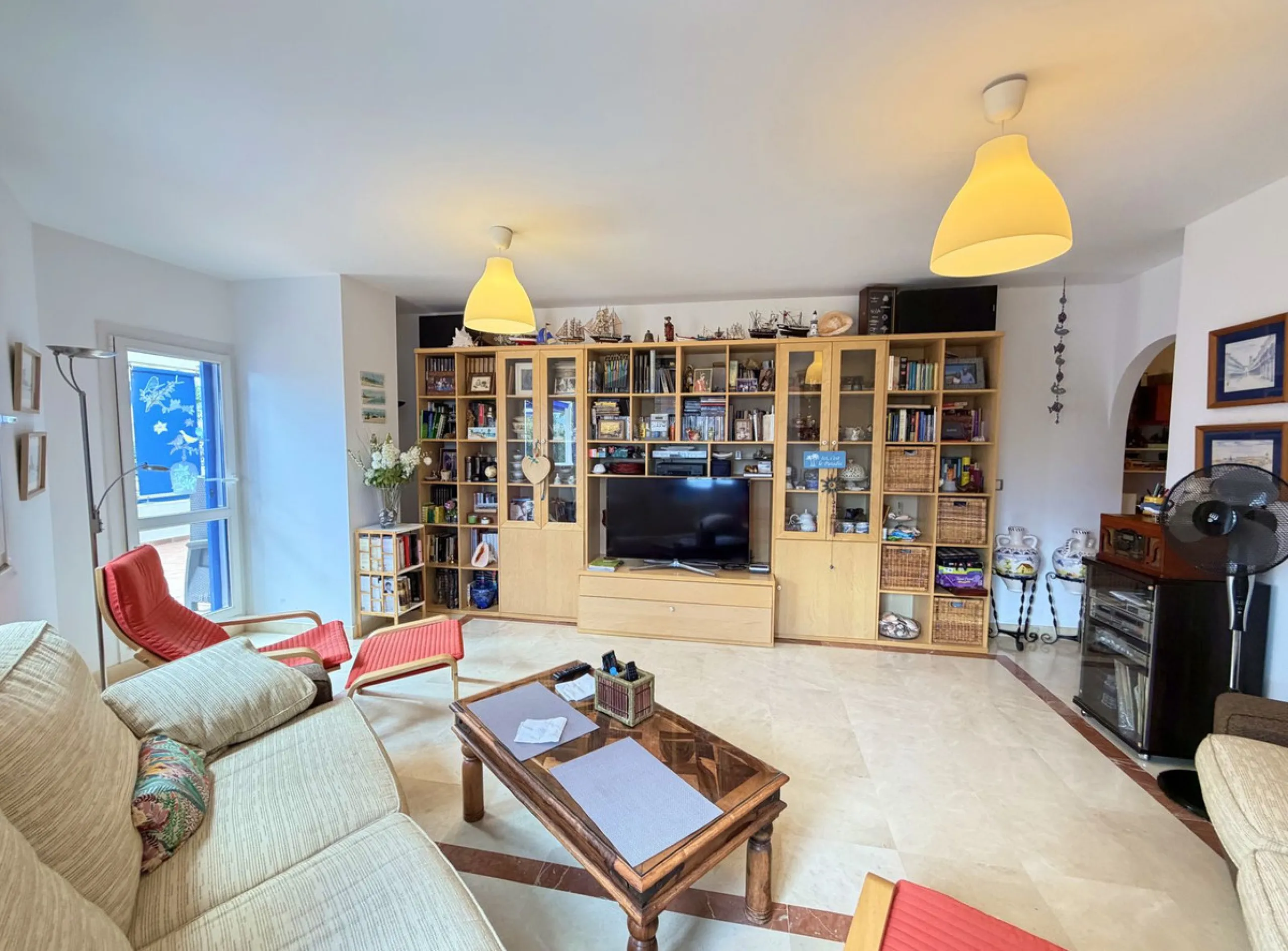 Apartment - Ground Floor Apartment в продаже в Manilva, Málaga. В доме 3 спален и 2 ванных комнат. Площадь дома 115 м². Площадь участка 170 м²