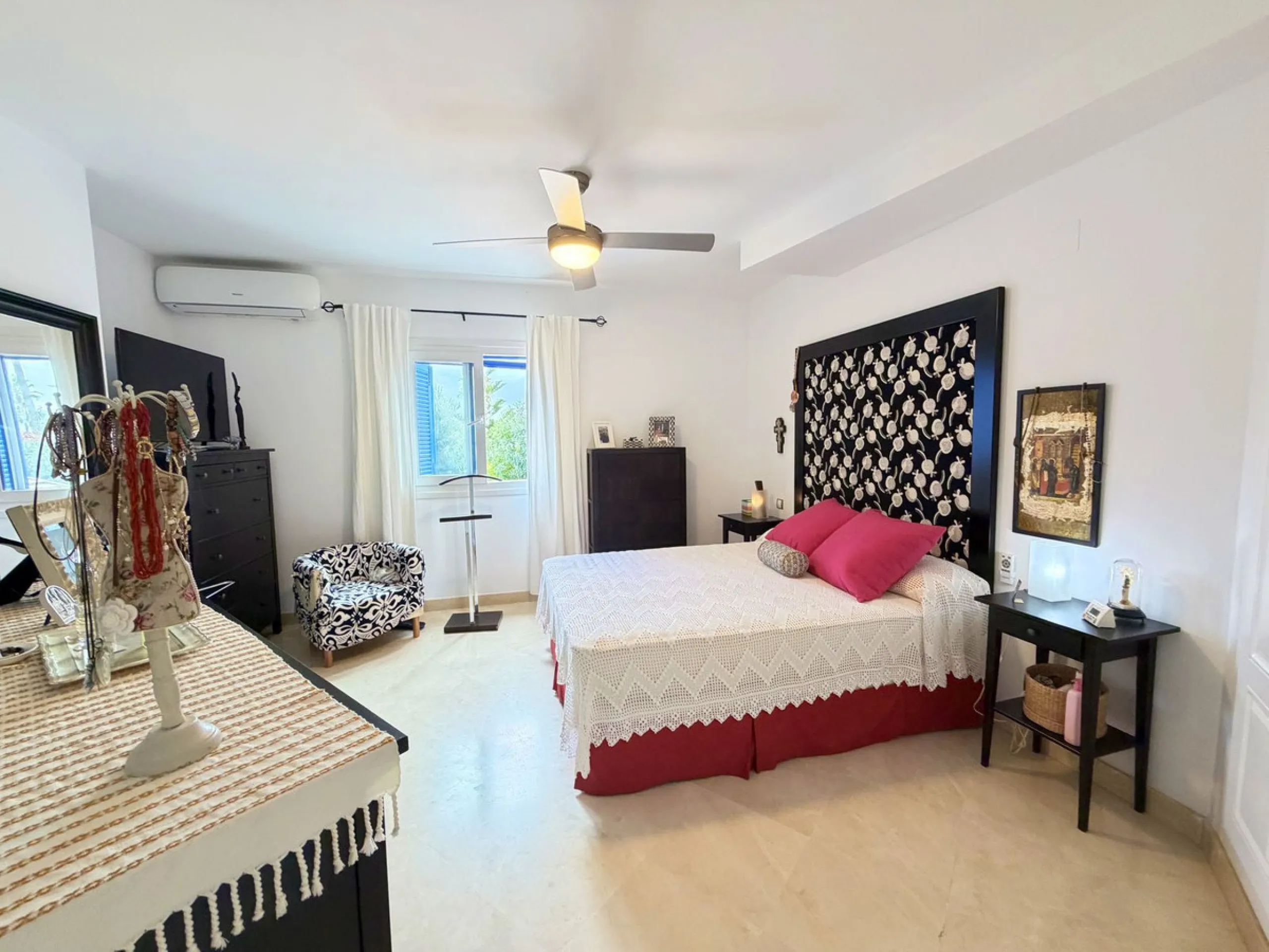 Apartment - Ground Floor Apartment в продаже в Manilva, Málaga. В доме 3 спален и 2 ванных комнат. Площадь дома 115 м². Площадь участка 170 м²
