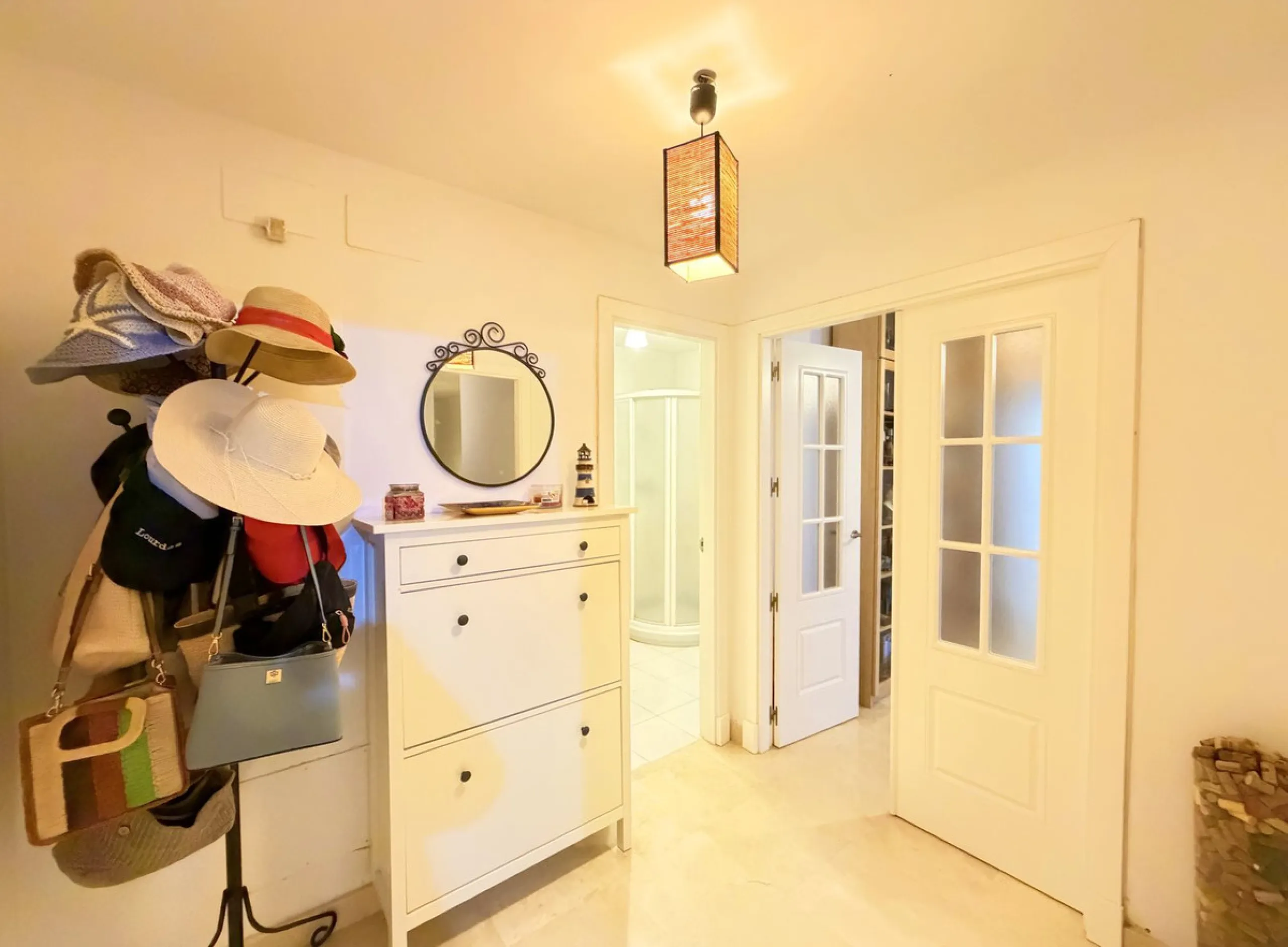 Apartment - Ground Floor Apartment в продаже в Manilva, Málaga. В доме 3 спален и 2 ванных комнат. Площадь дома 115 м². Площадь участка 170 м²