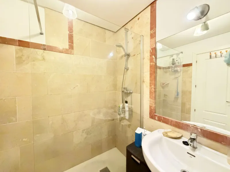 Apartment - Ground Floor Apartment в продаже в Manilva, Málaga. В доме 3 спален и 2 ванных комнат. Площадь дома 115 м². Площадь участка 170 м²