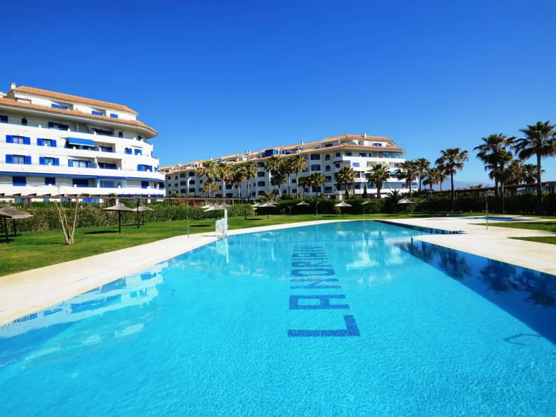 Apartment - Ground Floor Apartment в продаже в Manilva, Málaga. В доме 3 спален и 2 ванных комнат. Площадь дома 115 м². Площадь участка 170 м²